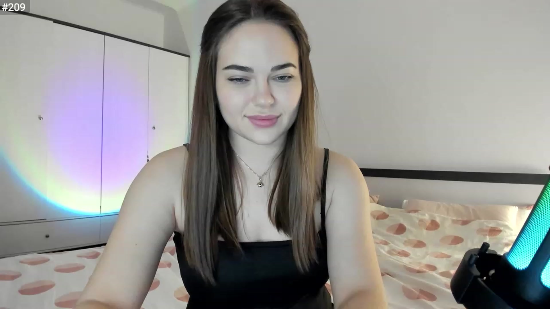 Gallery image thumbnail from BeeTheQueen's myfreecams stream on, 03/30/2023, 18:22 image 15 of 20