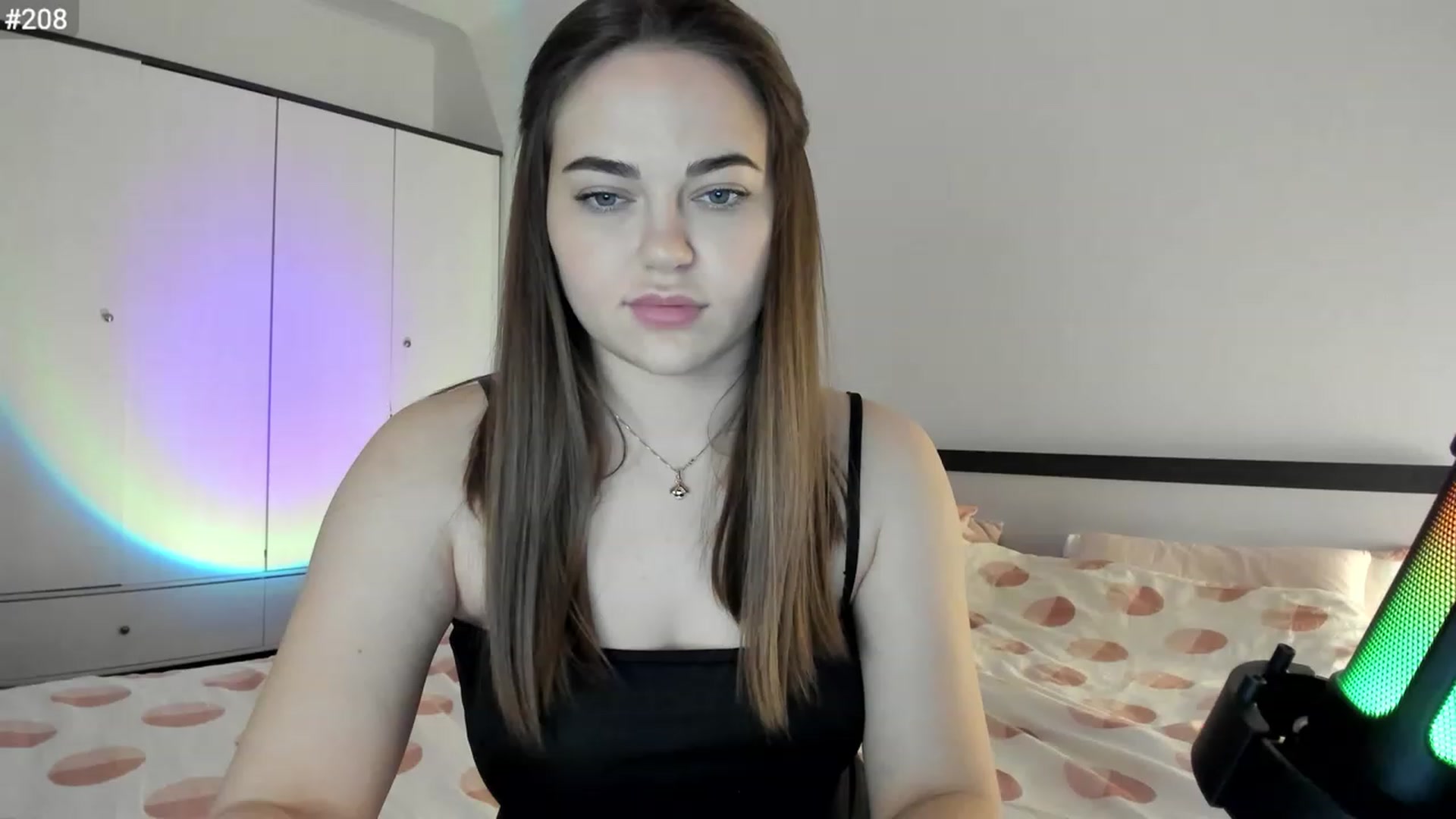 Gallery image thumbnail from BeeTheQueen's myfreecams stream on, 03/30/2023, 19:31 image 5 of 20