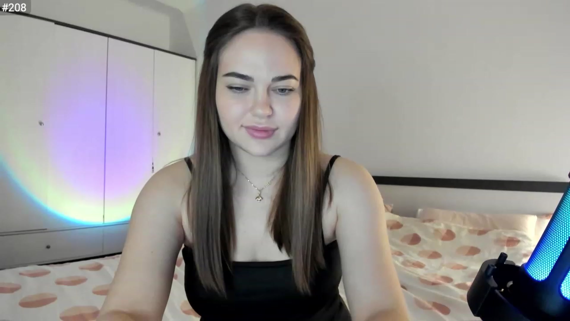 Gallery image thumbnail from BeeTheQueen's myfreecams stream on, 03/30/2023, 19:31 image 16 of 20