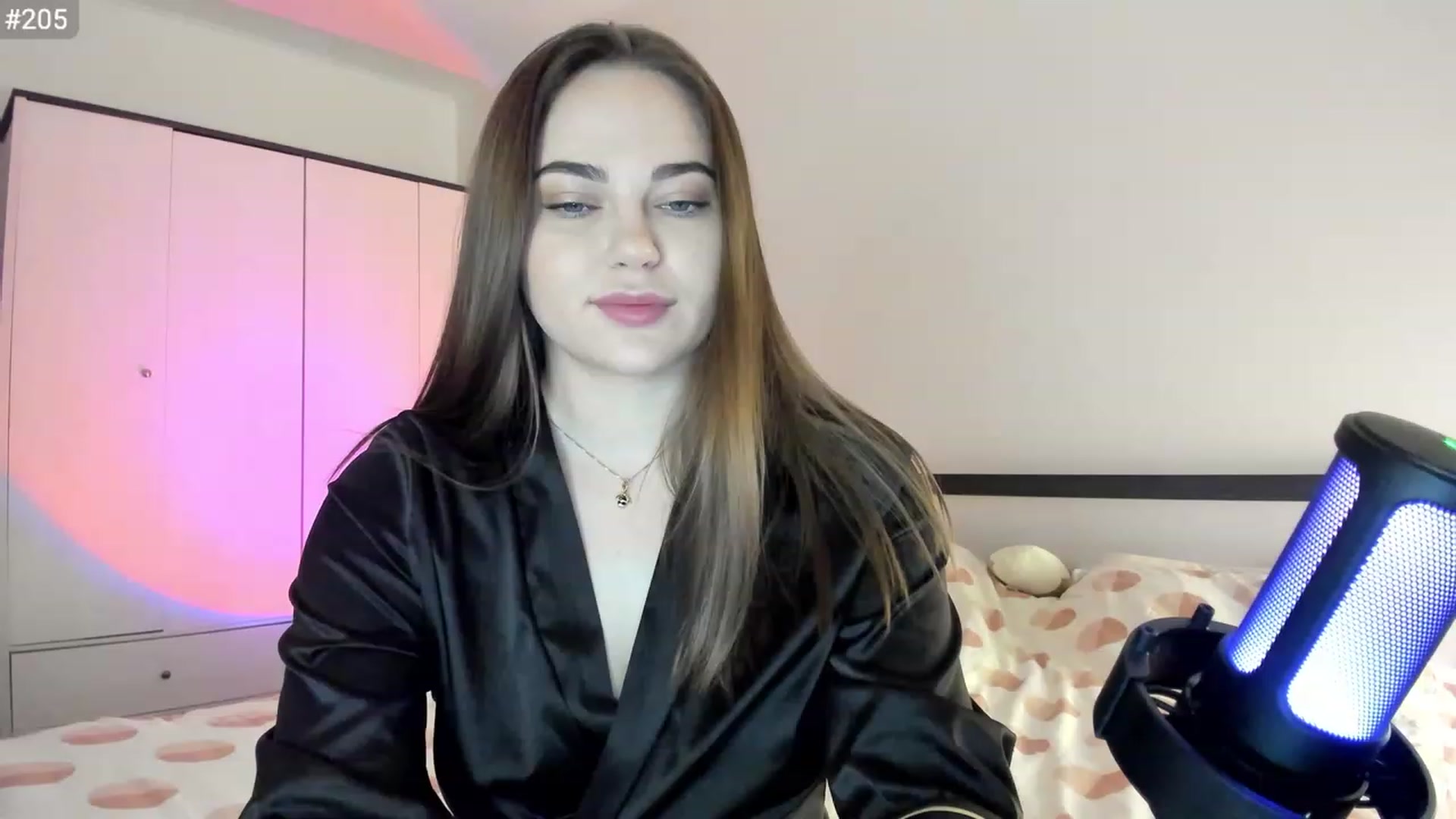 Gallery image thumbnail from BeeTheQueen's myfreecams stream on, 03/31/2023, 18:11 image 14 of 20