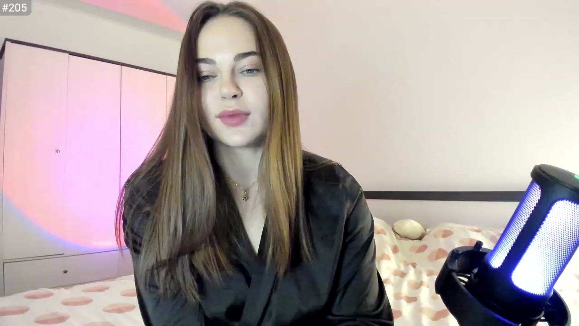 Gallery image thumbnail from BeeTheQueen's myfreecams stream on, 03/31/2023, 18:11 image 12 of 20