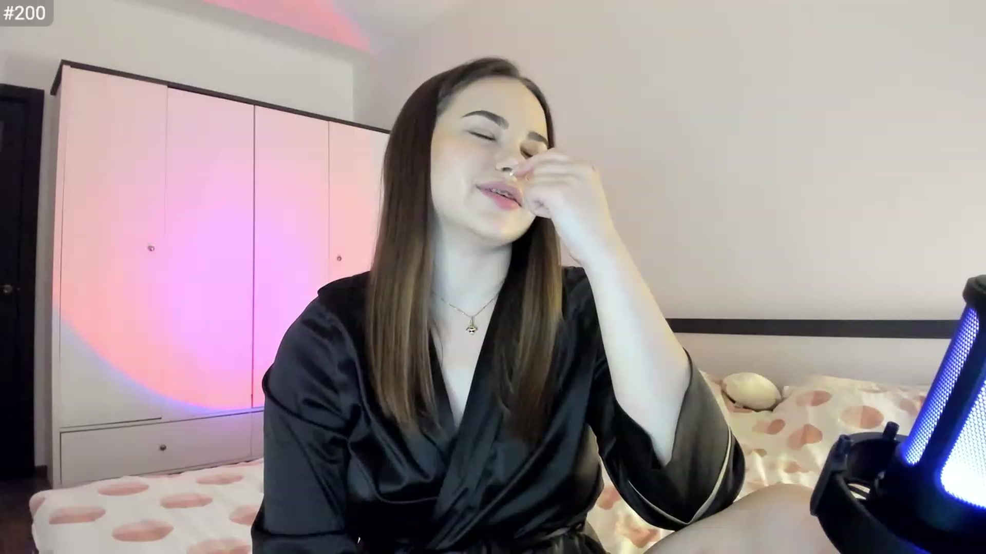 Gallery image thumbnail from BeeTheQueen's myfreecams stream on, 03/31/2023, 19:50 image 8 of 20