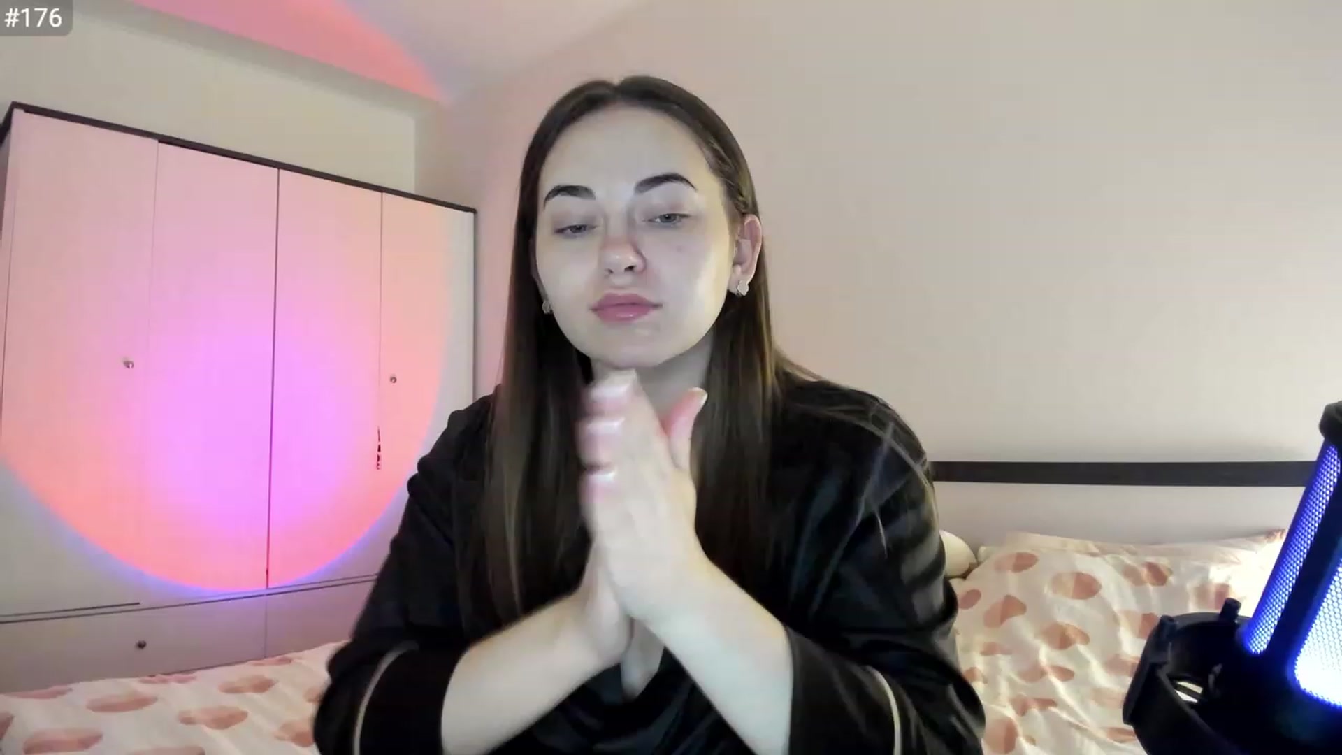 Gallery image thumbnail from BeeTheQueen's myfreecams stream on, 03/31/2023, 21:50 image 2 of 20