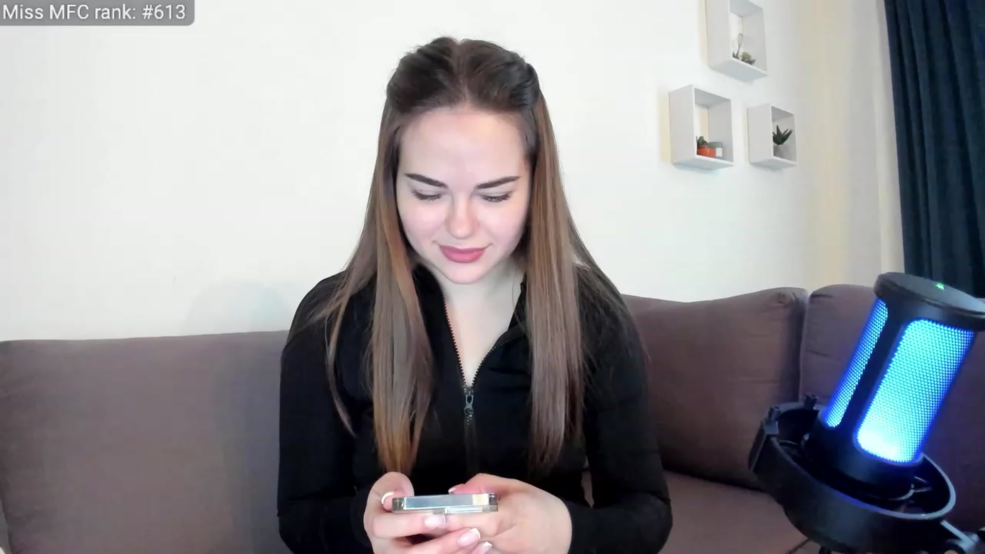 Gallery image thumbnail from BeeTheQueen's myfreecams stream on, 04/06/2023, 12:04 image 10 of 20