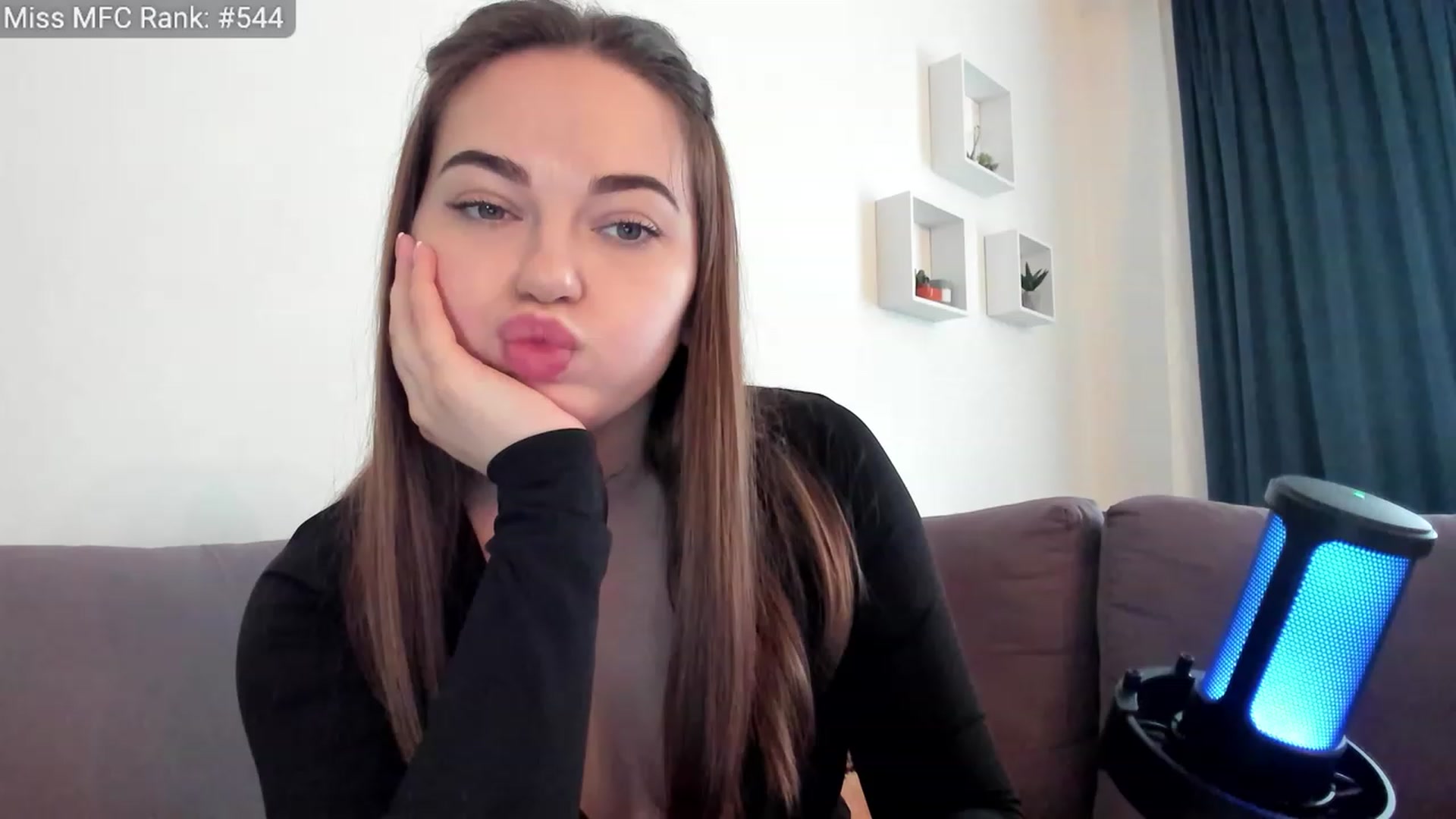 Gallery image thumbnail from BeeTheQueen's myfreecams stream on, 04/06/2023, 13:36 image 19 of 20