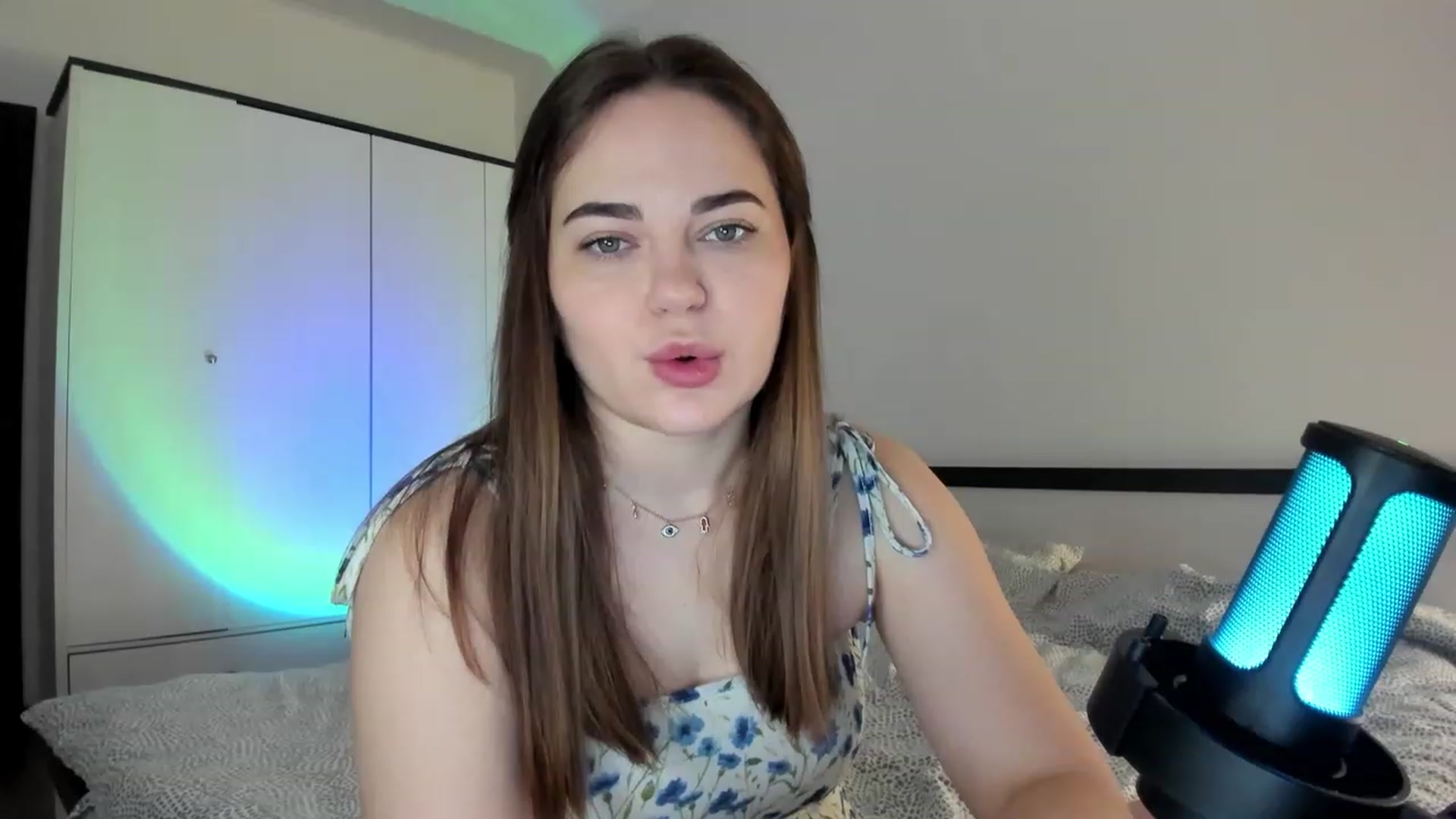 Gallery image thumbnail from BeeTheQueen's myfreecams stream on, 04/08/2023, 17:47 image 12 of 20