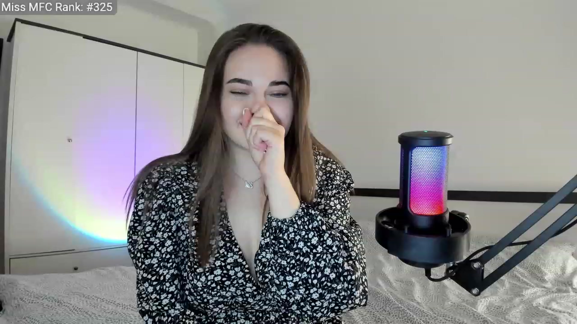 Gallery image thumbnail from BeeTheQueen's myfreecams stream on, 04/13/2023, 17:12 image 17 of 20