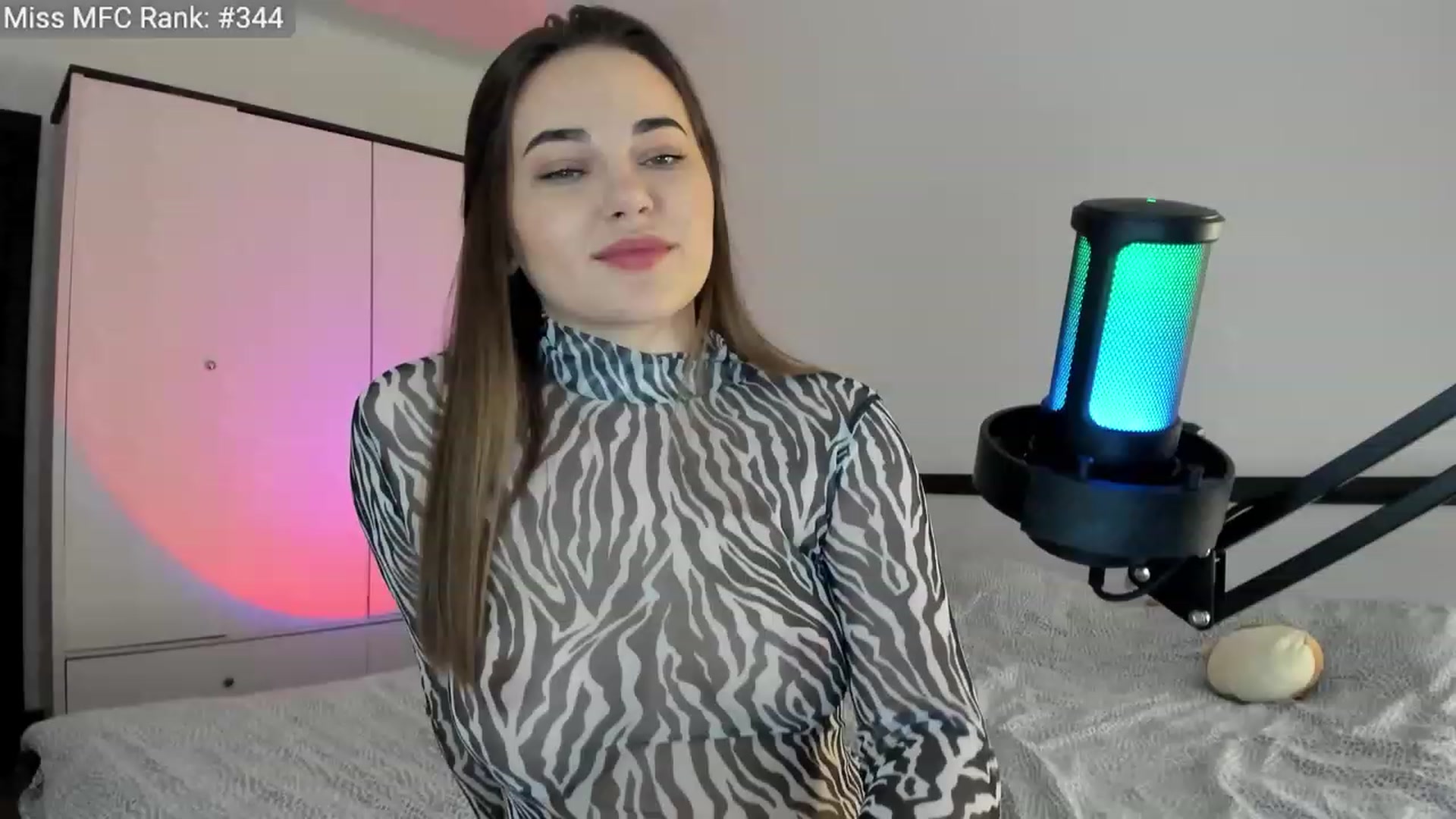 Gallery image thumbnail from BeeTheQueen's myfreecams stream on, 04/14/2023, 15:44 image 10 of 20
