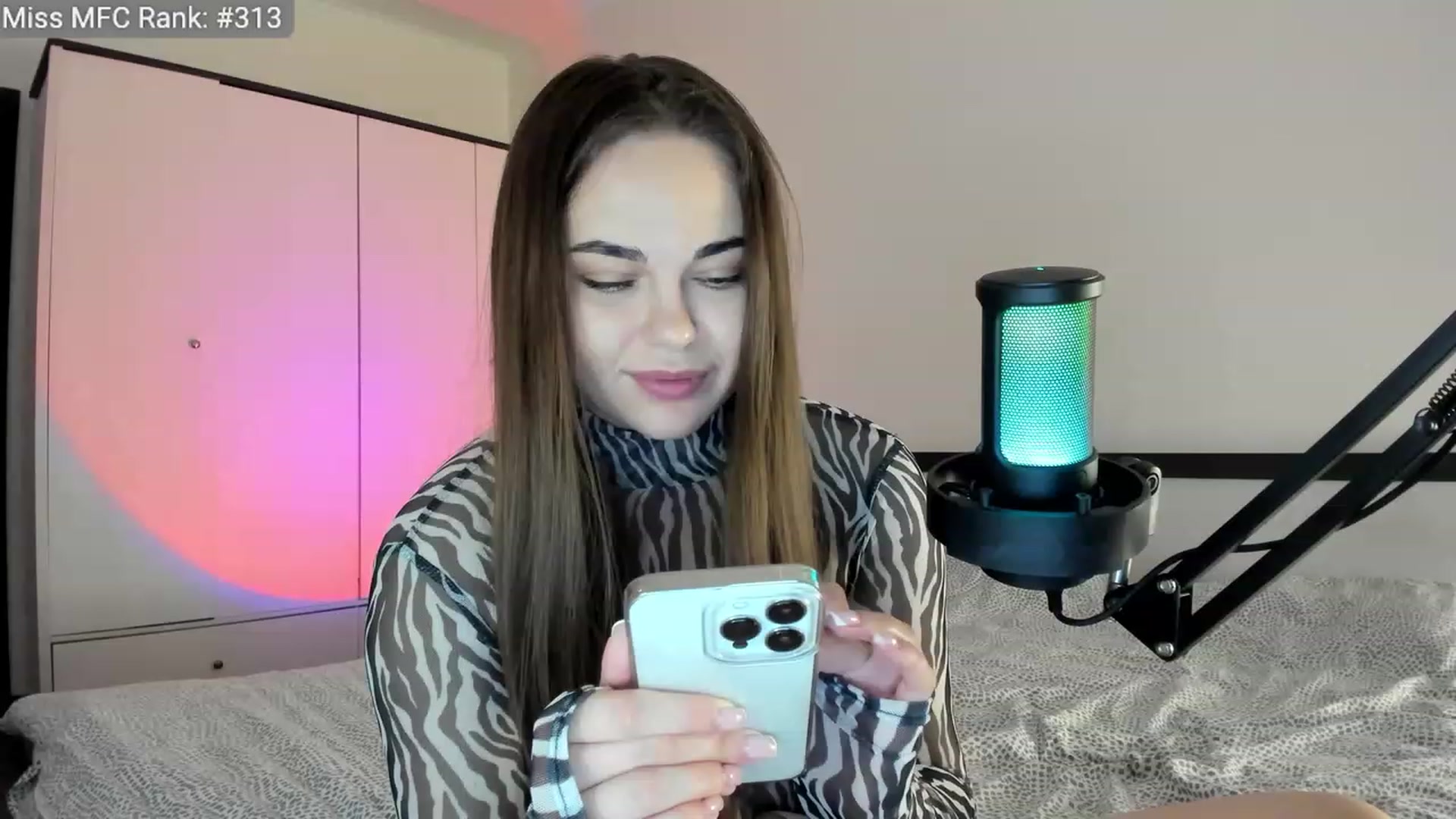 Gallery image thumbnail from BeeTheQueen's myfreecams stream on, 04/14/2023, 16:21 image 8 of 20