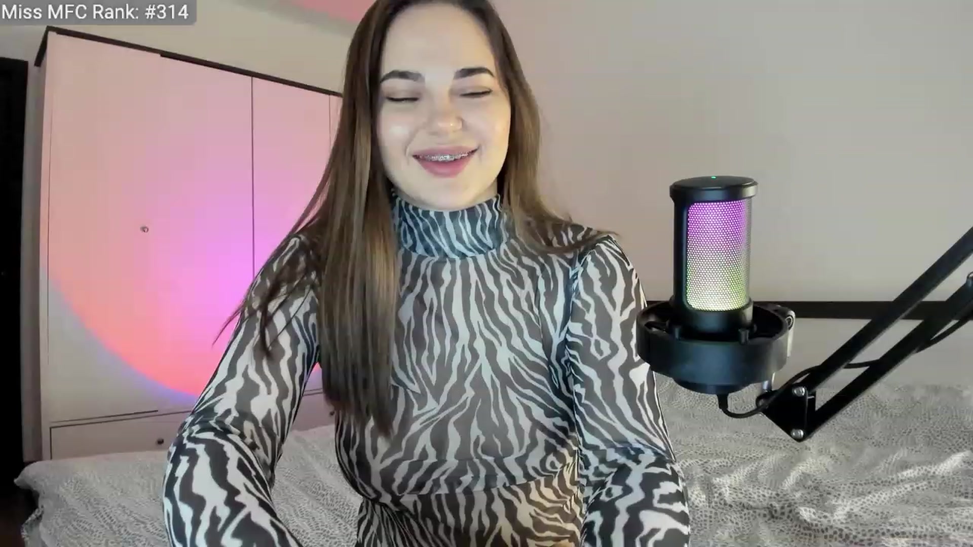 Gallery image thumbnail from BeeTheQueen's myfreecams stream on, 04/14/2023, 16:21 image 19 of 20