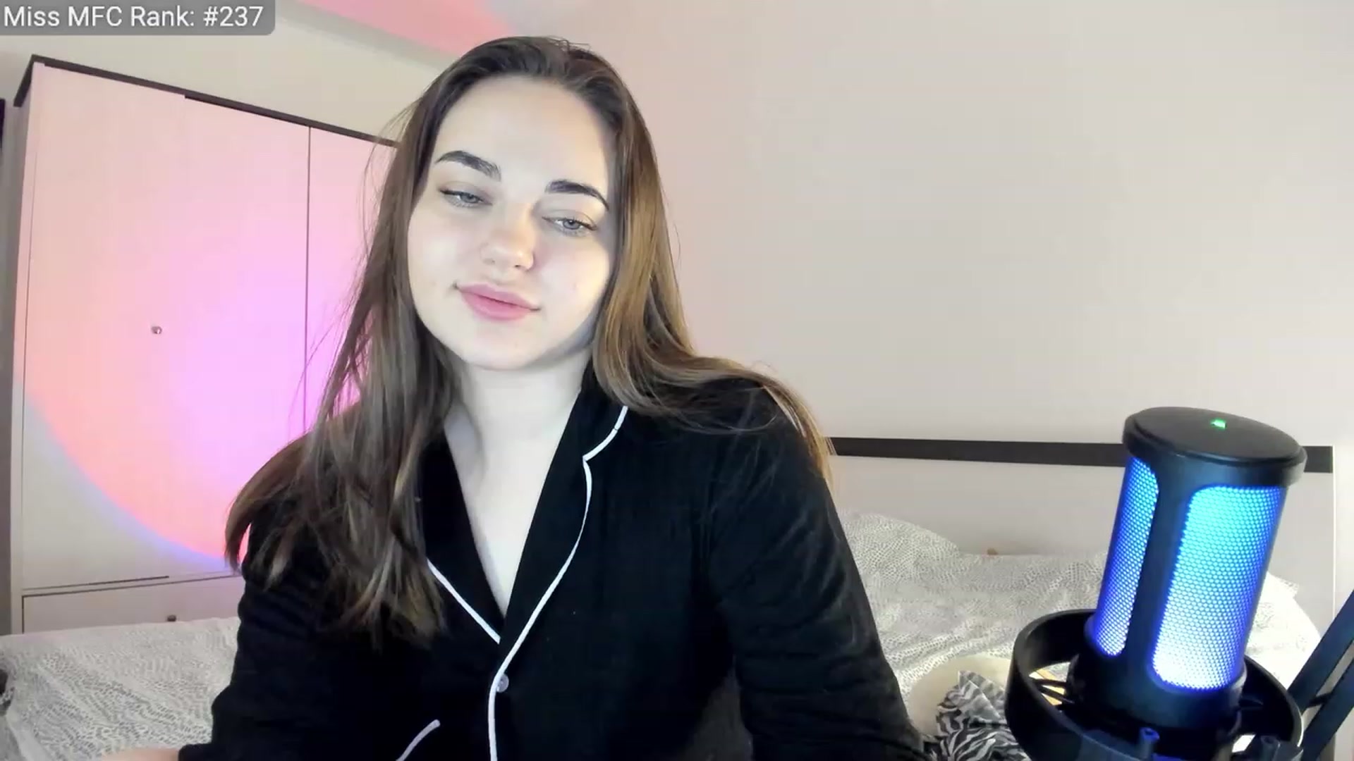 Gallery image thumbnail from BeeTheQueen's myfreecams stream on, 04/14/2023, 20:02 image 16 of 20
