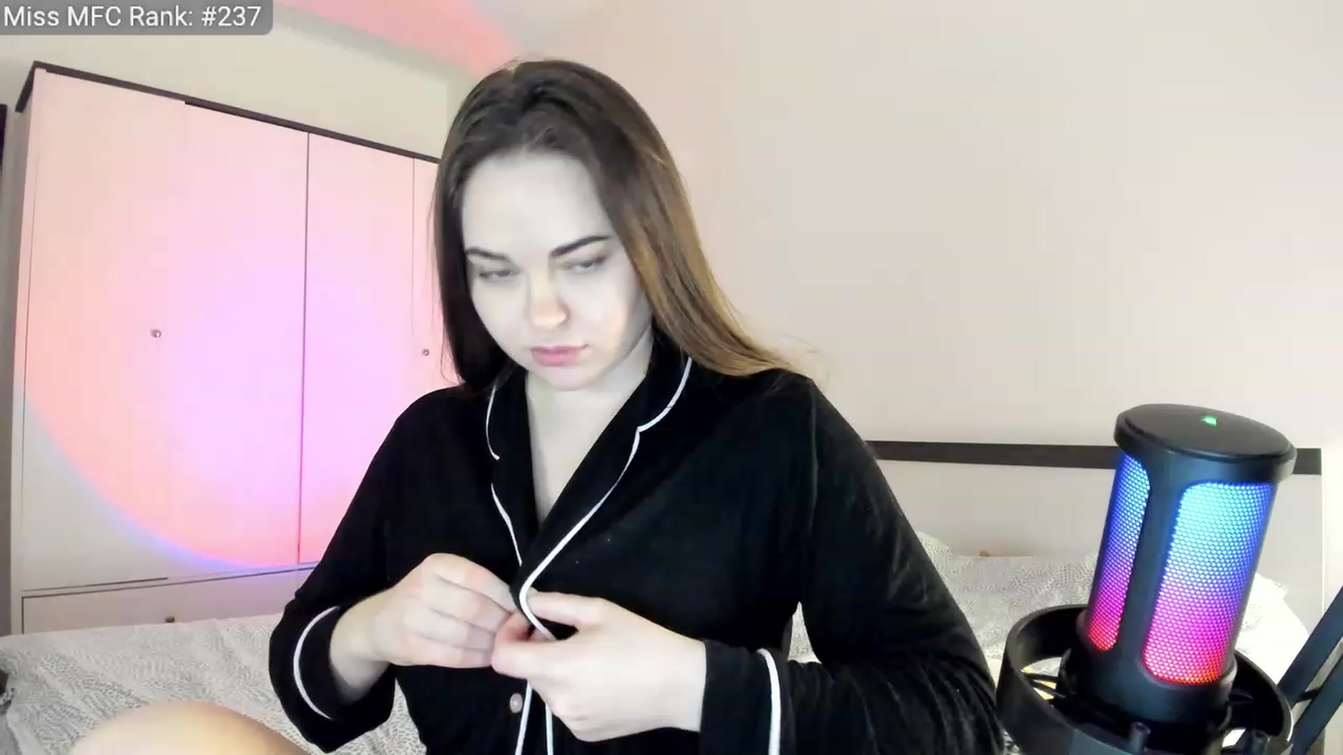 Gallery image thumbnail from BeeTheQueen's myfreecams stream on, 04/14/2023, 20:02 image 15 of 20