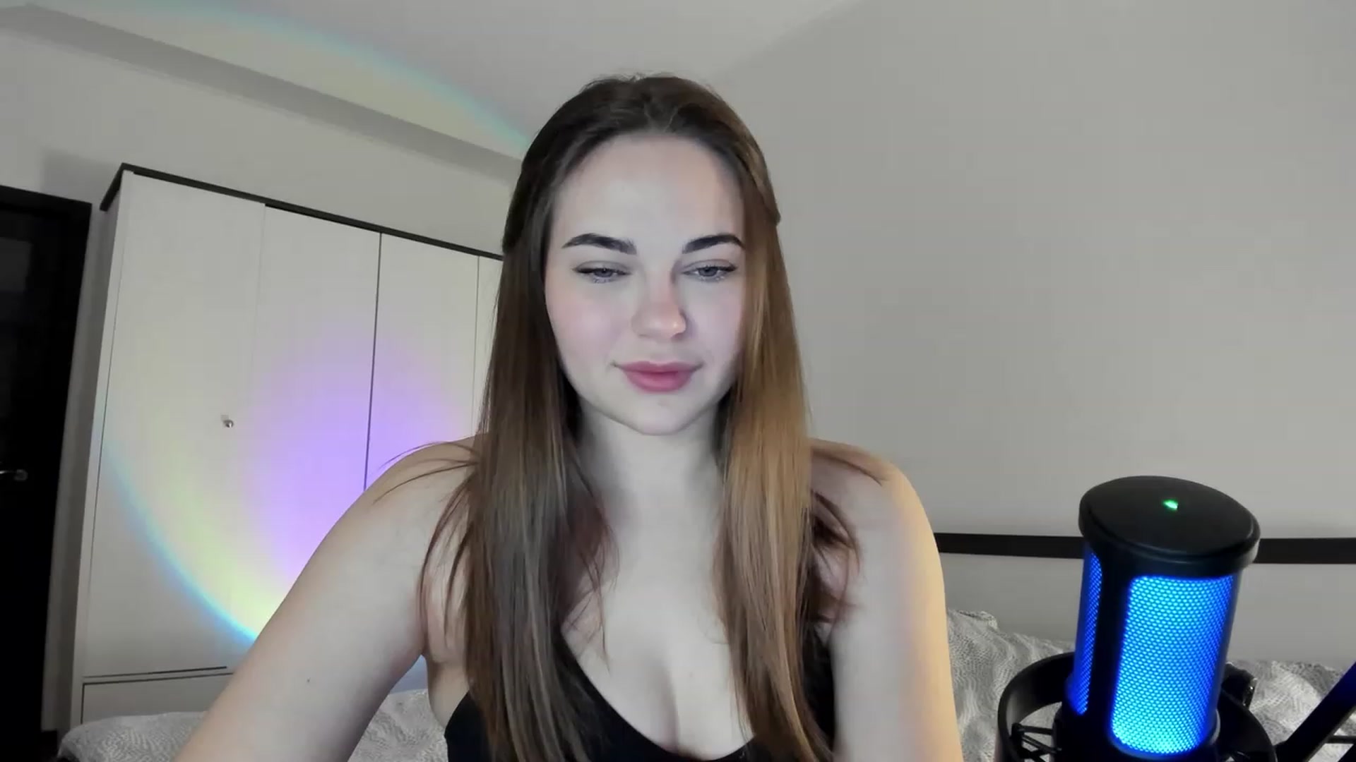 Gallery image thumbnail from BeeTheQueen's myfreecams stream on, 04/18/2023, 19:10 image 8 of 20