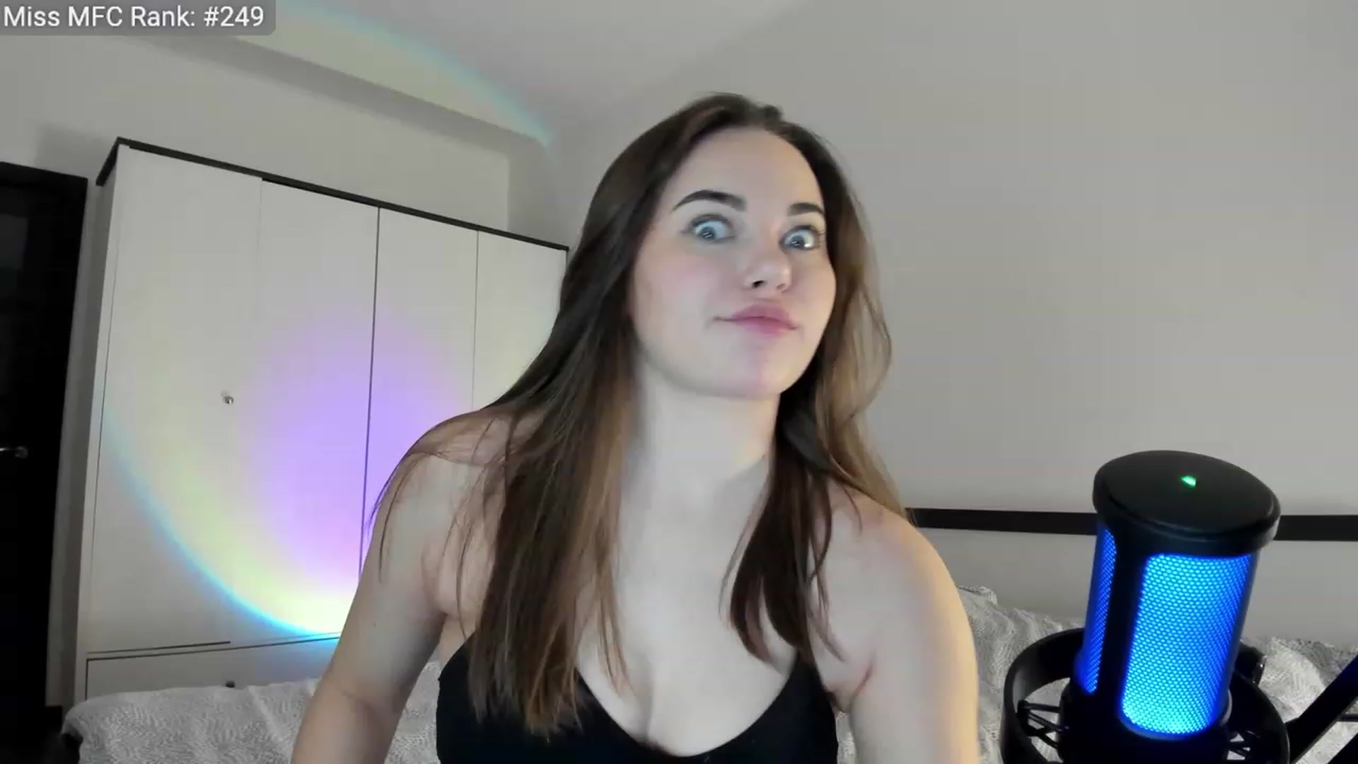 Gallery image thumbnail from BeeTheQueen's myfreecams stream on, 04/18/2023, 19:10 image 12 of 20
