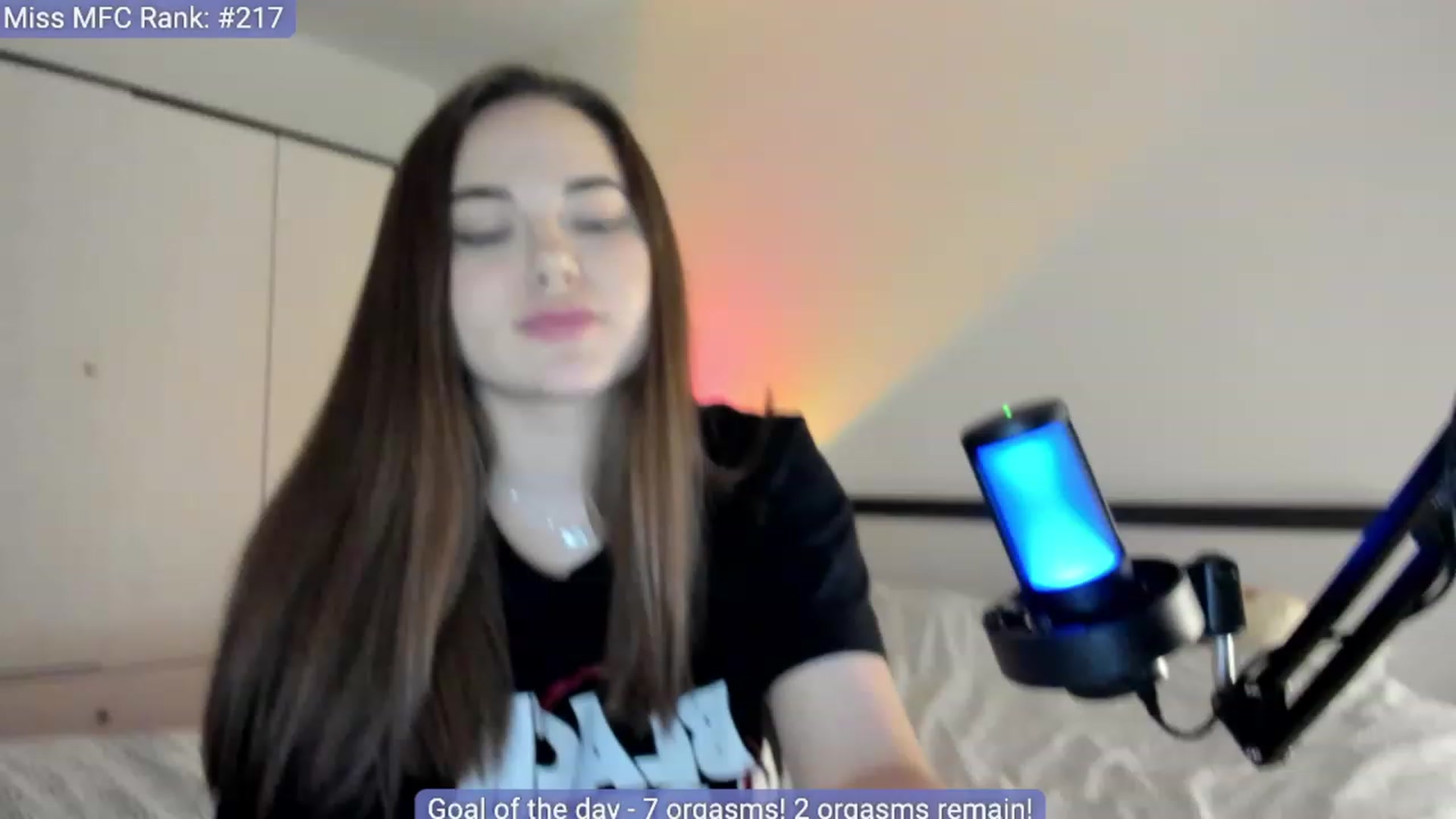 Gallery image thumbnail from BeeTheQueen's myfreecams stream on, 04/19/2023, 16:56 image 17 of 20