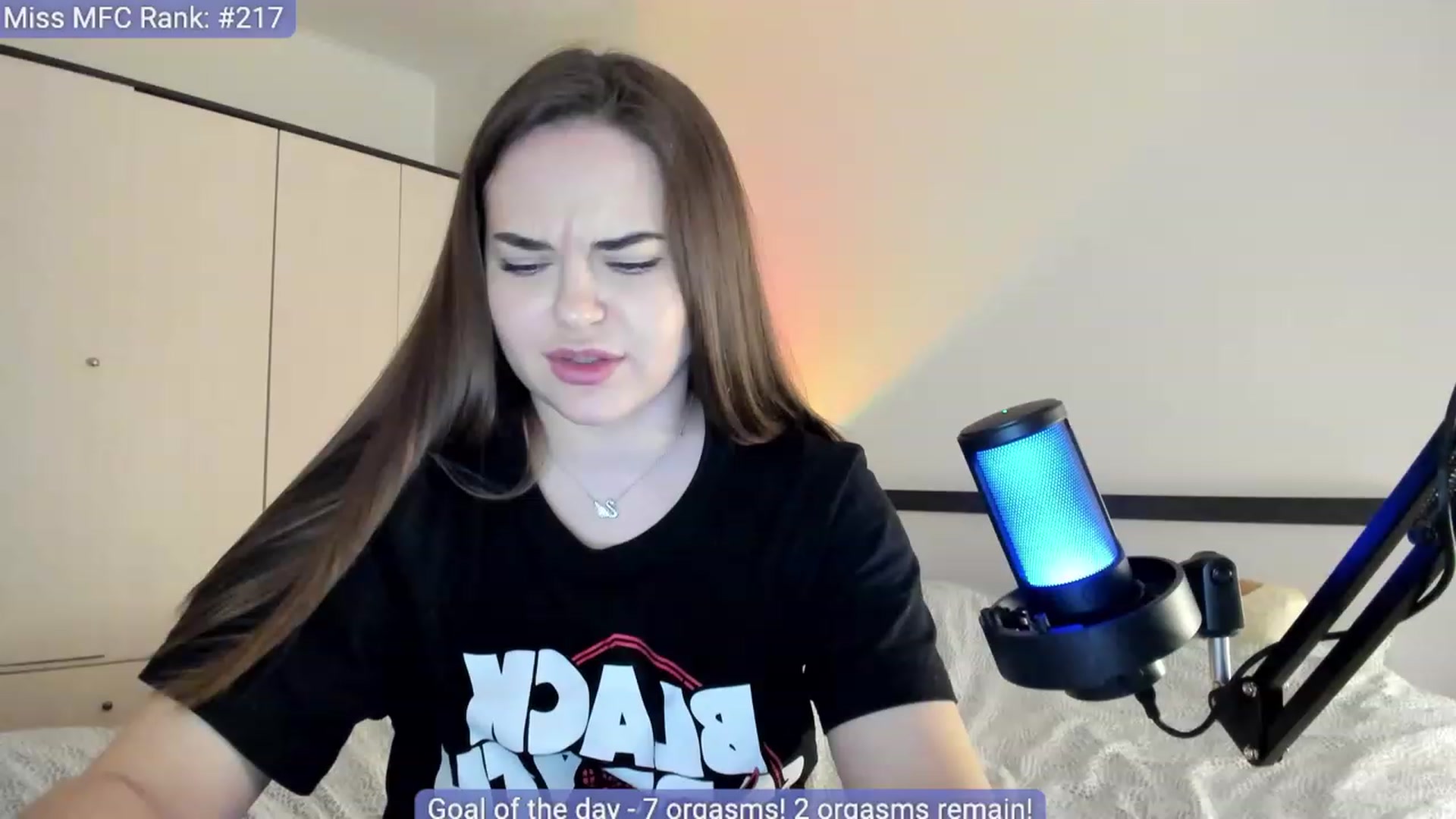 Gallery image thumbnail from BeeTheQueen's myfreecams stream on, 04/19/2023, 16:56 image 5 of 20
