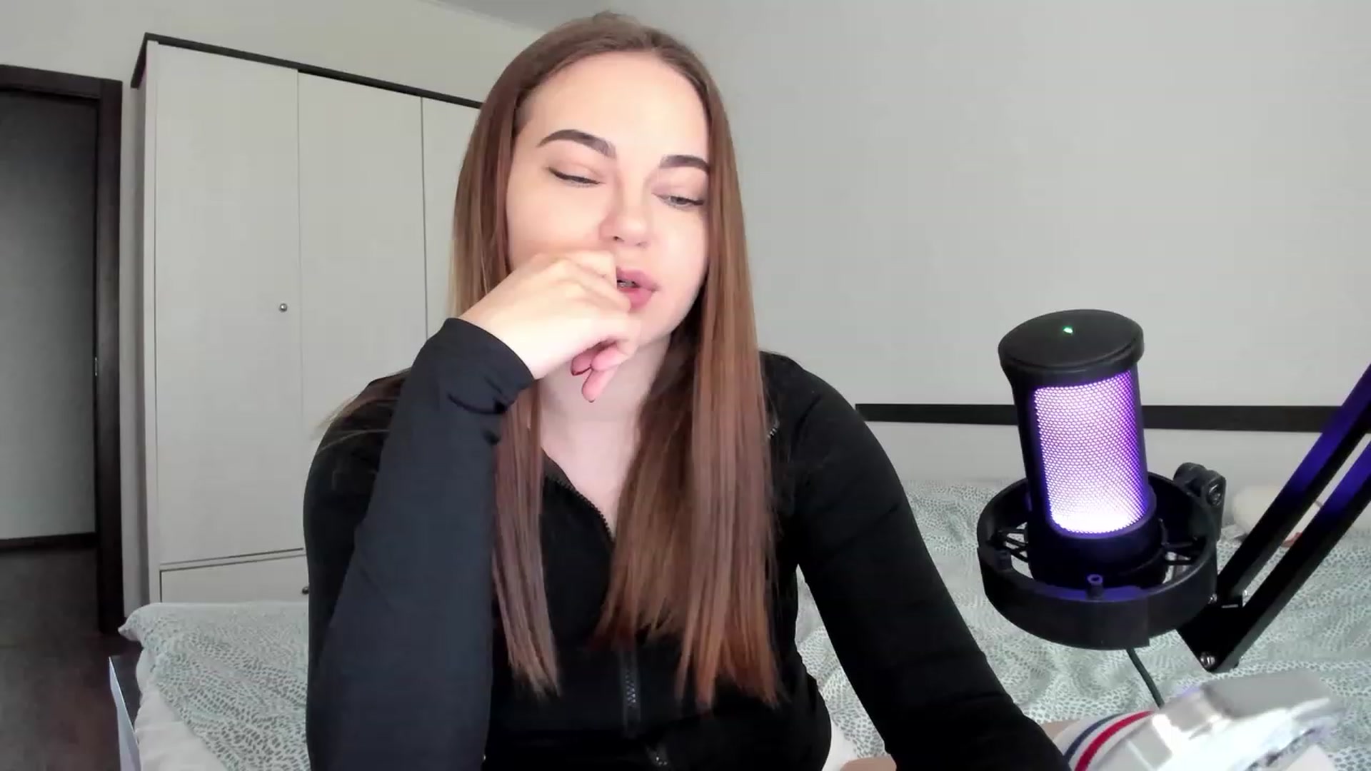 Gallery image thumbnail from BeeTheQueen's myfreecams stream on, 04/26/2023, 11:53 image 15 of 20