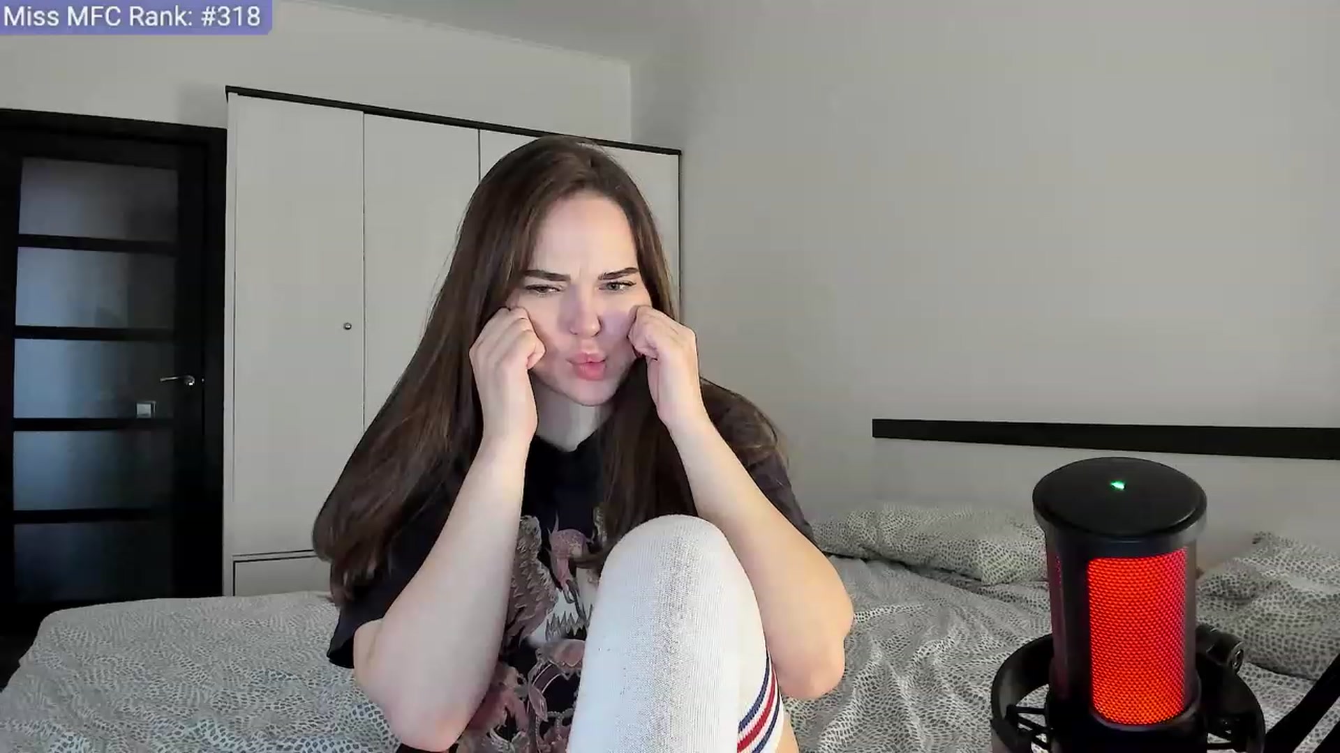 Gallery image thumbnail from BeeTheQueen's myfreecams stream on, 04/28/2023, 18:08 image 10 of 20