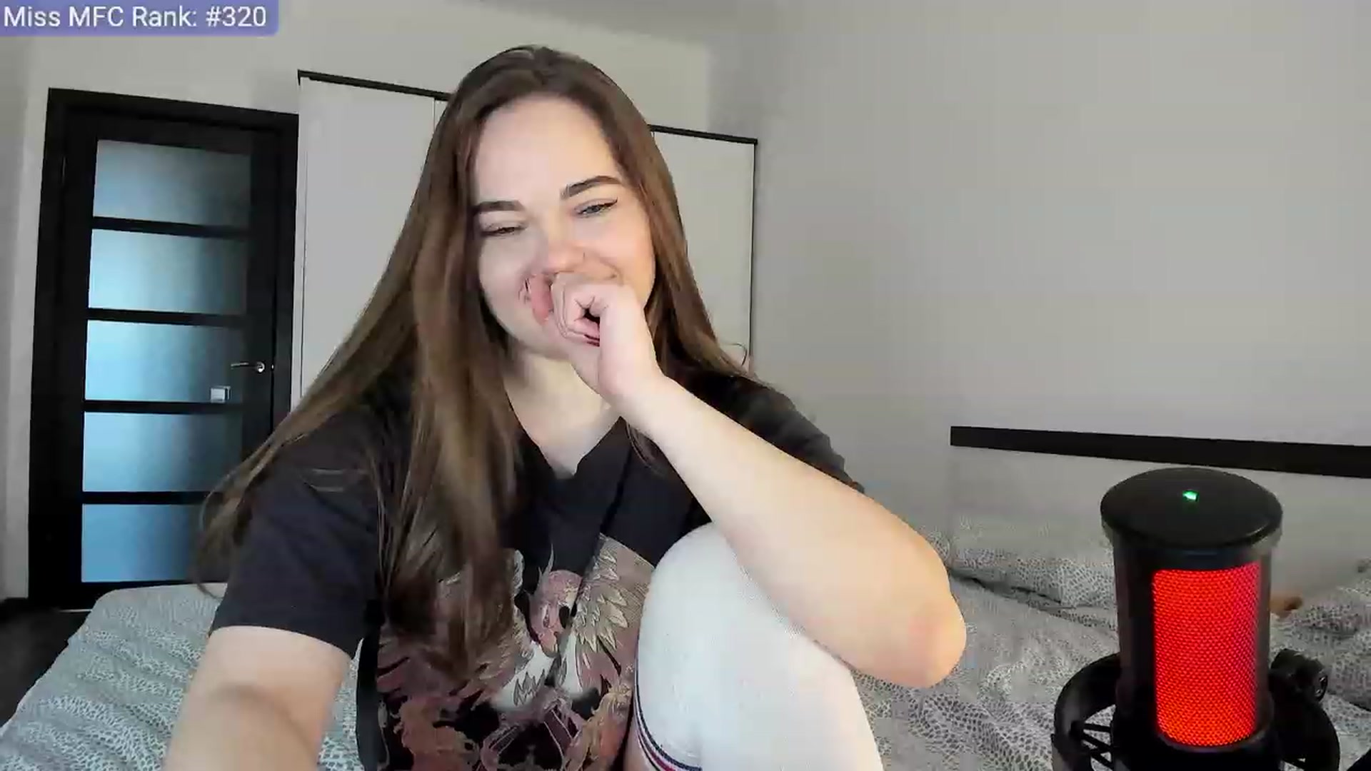 Gallery image thumbnail from BeeTheQueen's myfreecams stream on, 04/28/2023, 18:08 image 3 of 20