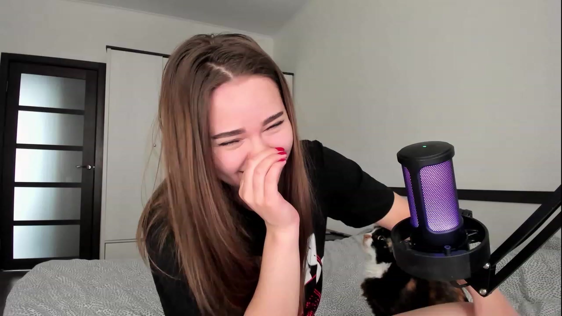 Gallery image thumbnail from BeeTheQueen's myfreecams stream on, 05/10/2023, 12:51 image 2 of 20