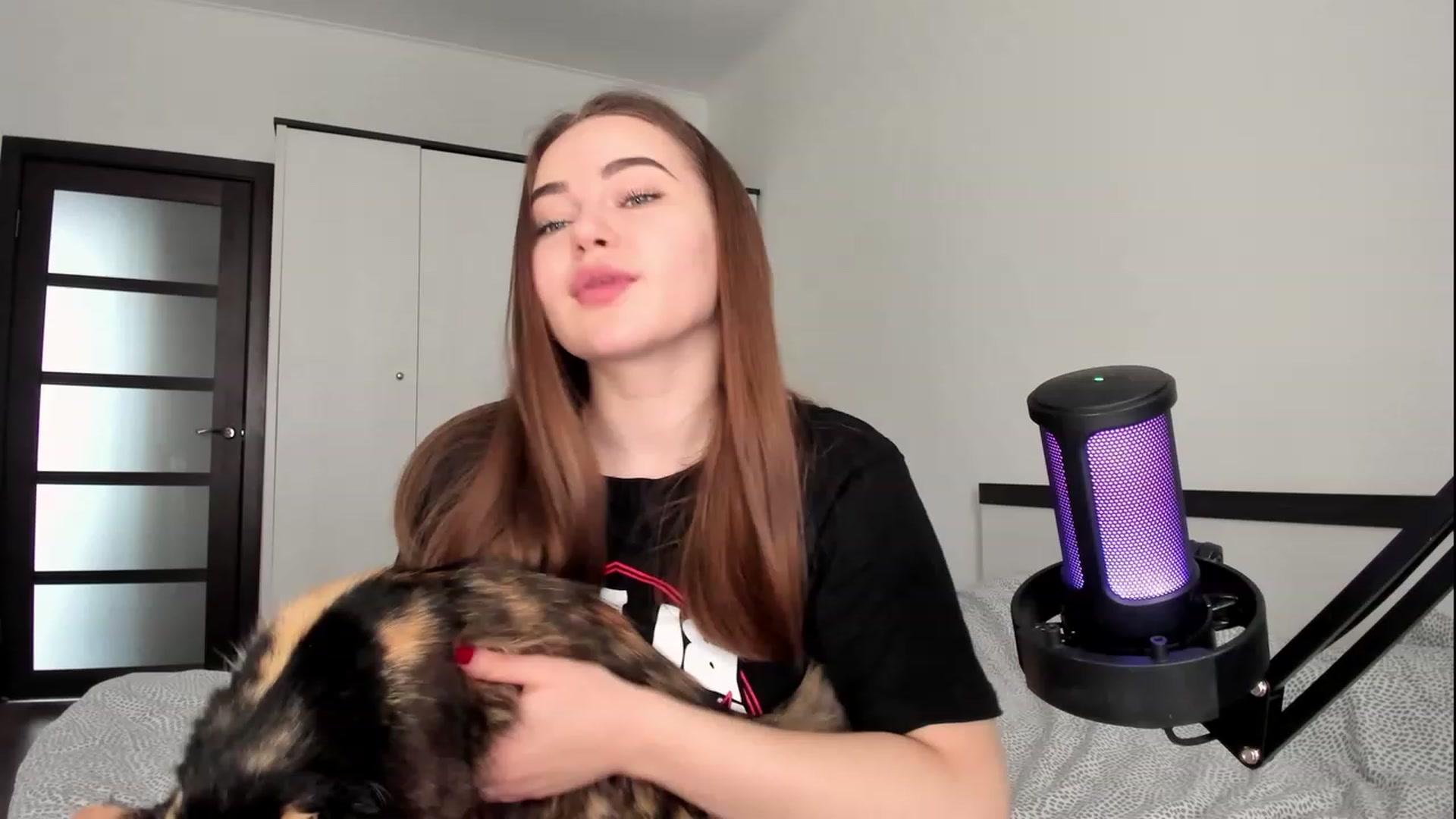 Gallery image thumbnail from BeeTheQueen's myfreecams stream on, 05/10/2023, 12:51 image 3 of 20