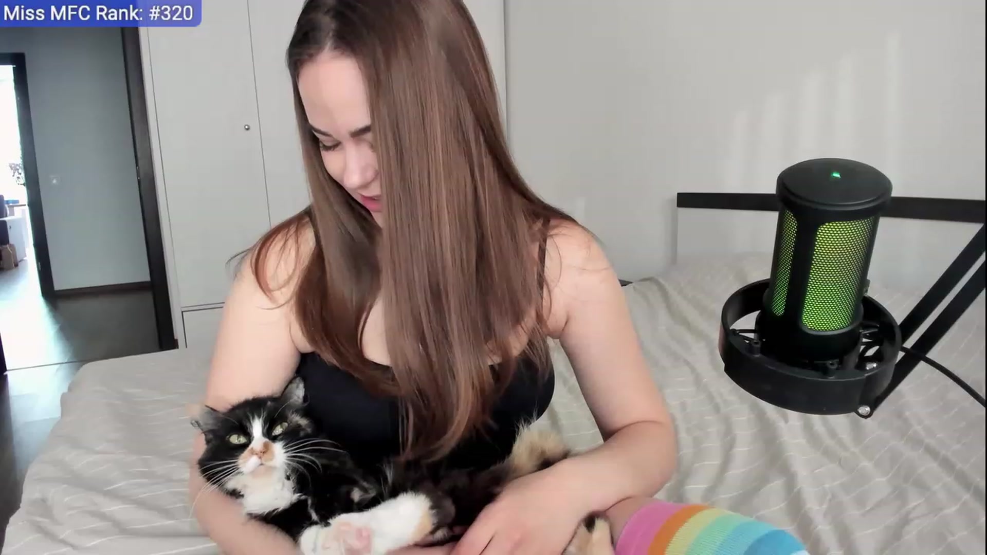 Gallery image thumbnail from BeeTheQueen's myfreecams stream on, 05/15/2023, 15:08 image 14 of 20