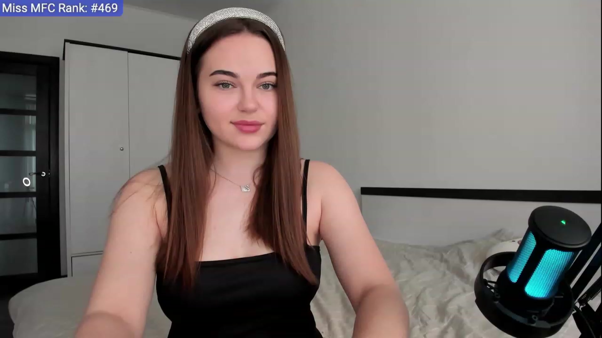 Gallery image thumbnail from BeeTheQueen's myfreecams stream on, 05/20/2023, 16:05 image 7 of 20