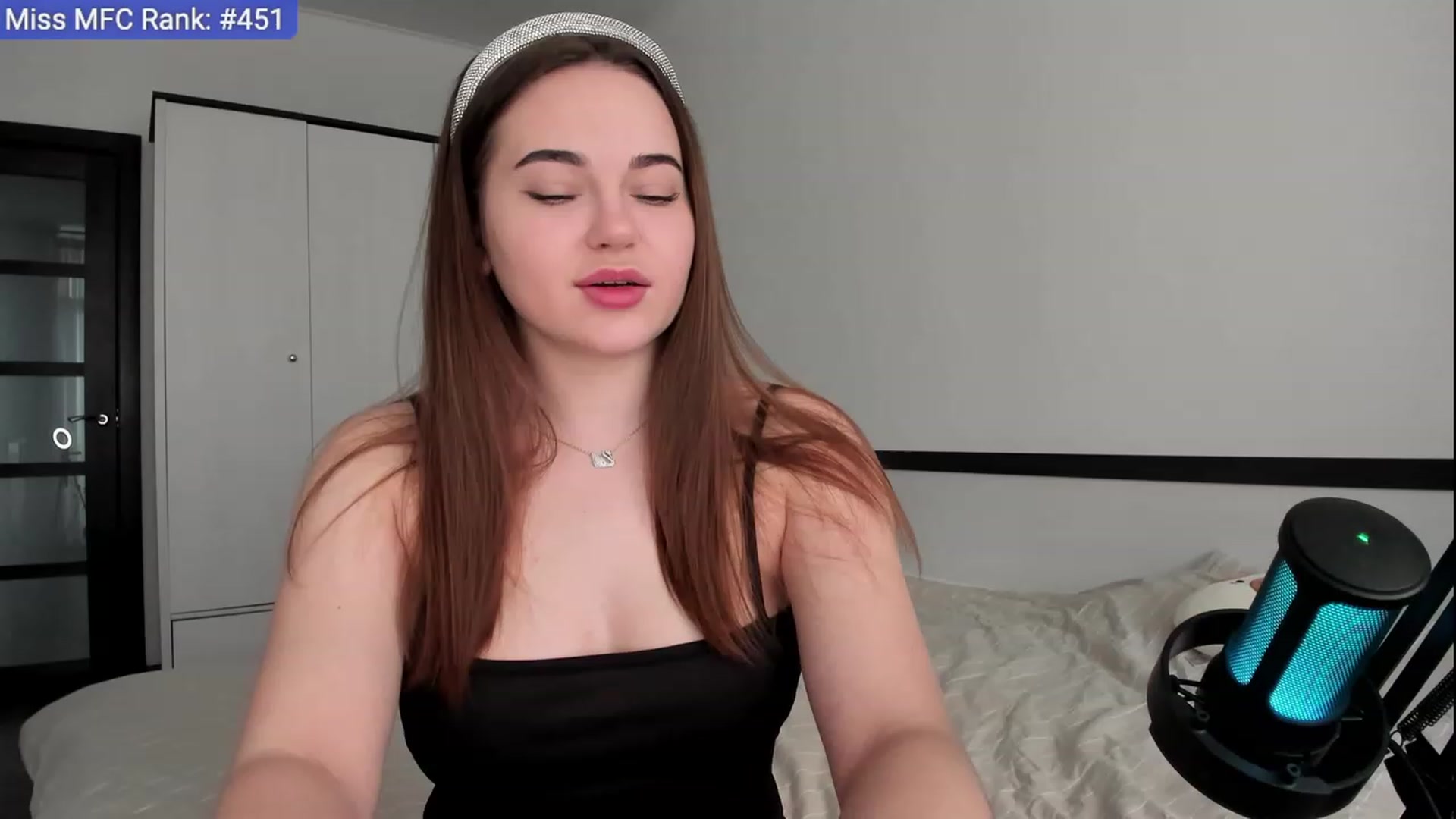 Gallery image thumbnail from BeeTheQueen's myfreecams stream on, 05/20/2023, 16:05 image 12 of 20