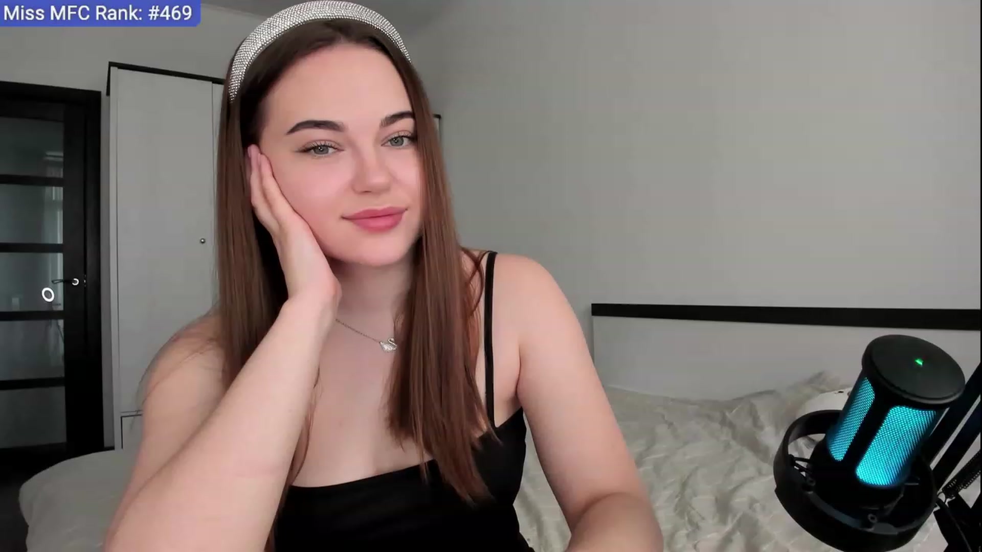 Gallery image thumbnail from BeeTheQueen's myfreecams stream on, 05/20/2023, 16:05 image 8 of 20