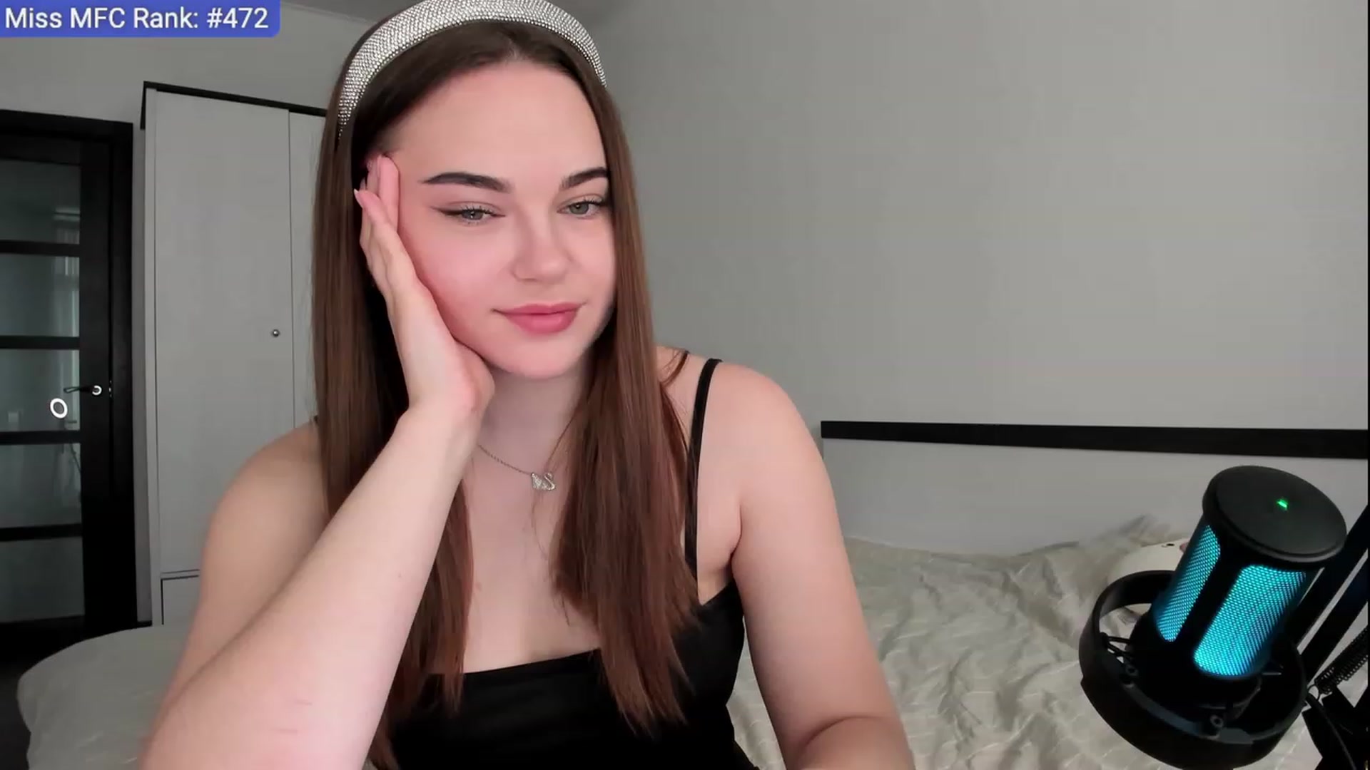 Gallery image thumbnail from BeeTheQueen's myfreecams stream on, 05/20/2023, 16:05 image 2 of 20