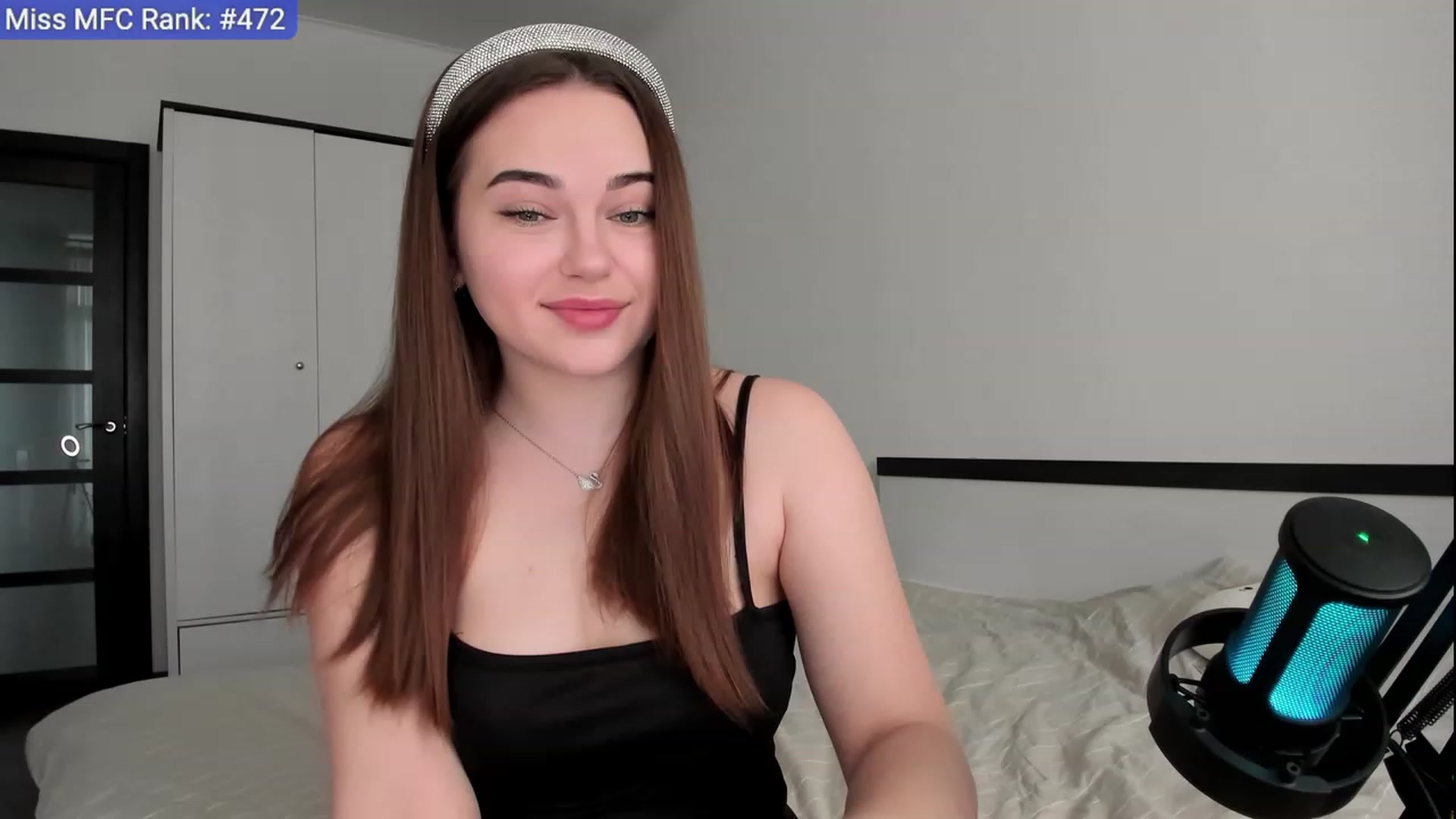 Gallery image thumbnail from BeeTheQueen's myfreecams stream on, 05/20/2023, 16:05 image 3 of 20