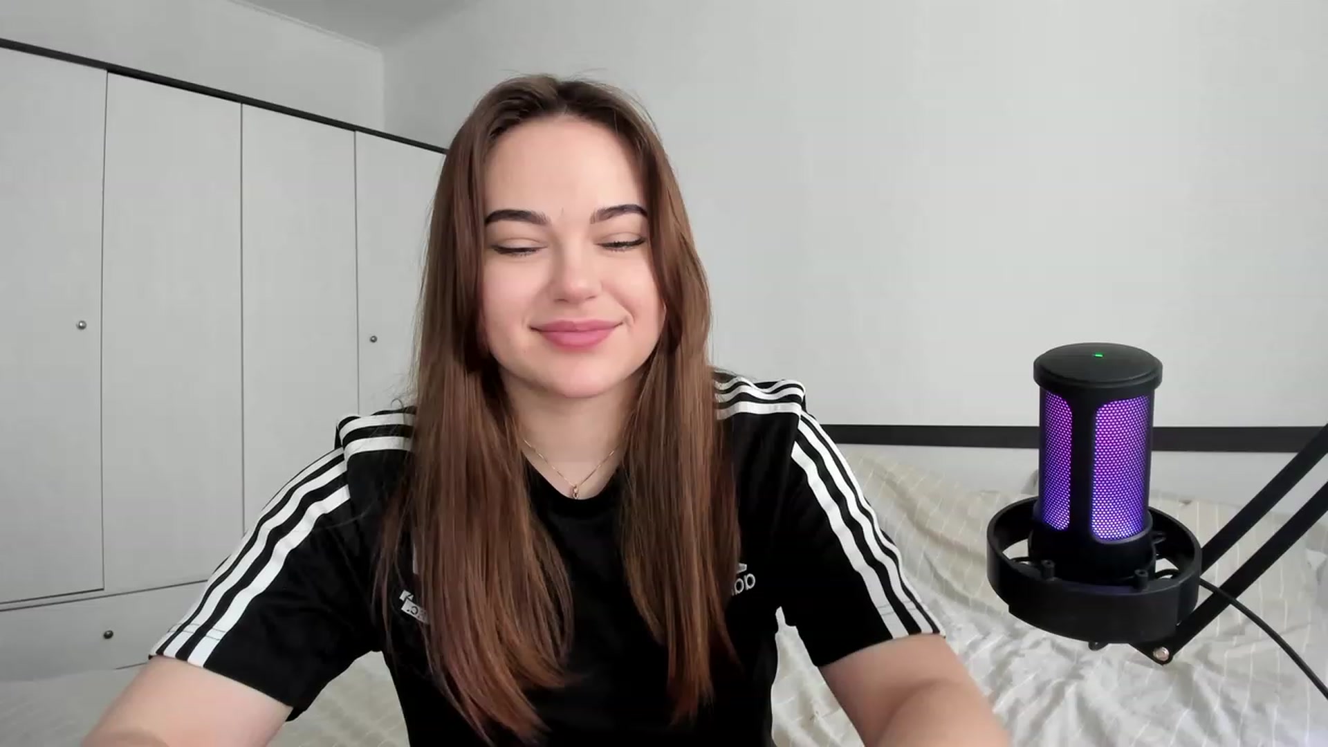 Gallery image thumbnail from BeeTheQueen's myfreecams stream on, 05/23/2023, 12:34 image 18 of 20