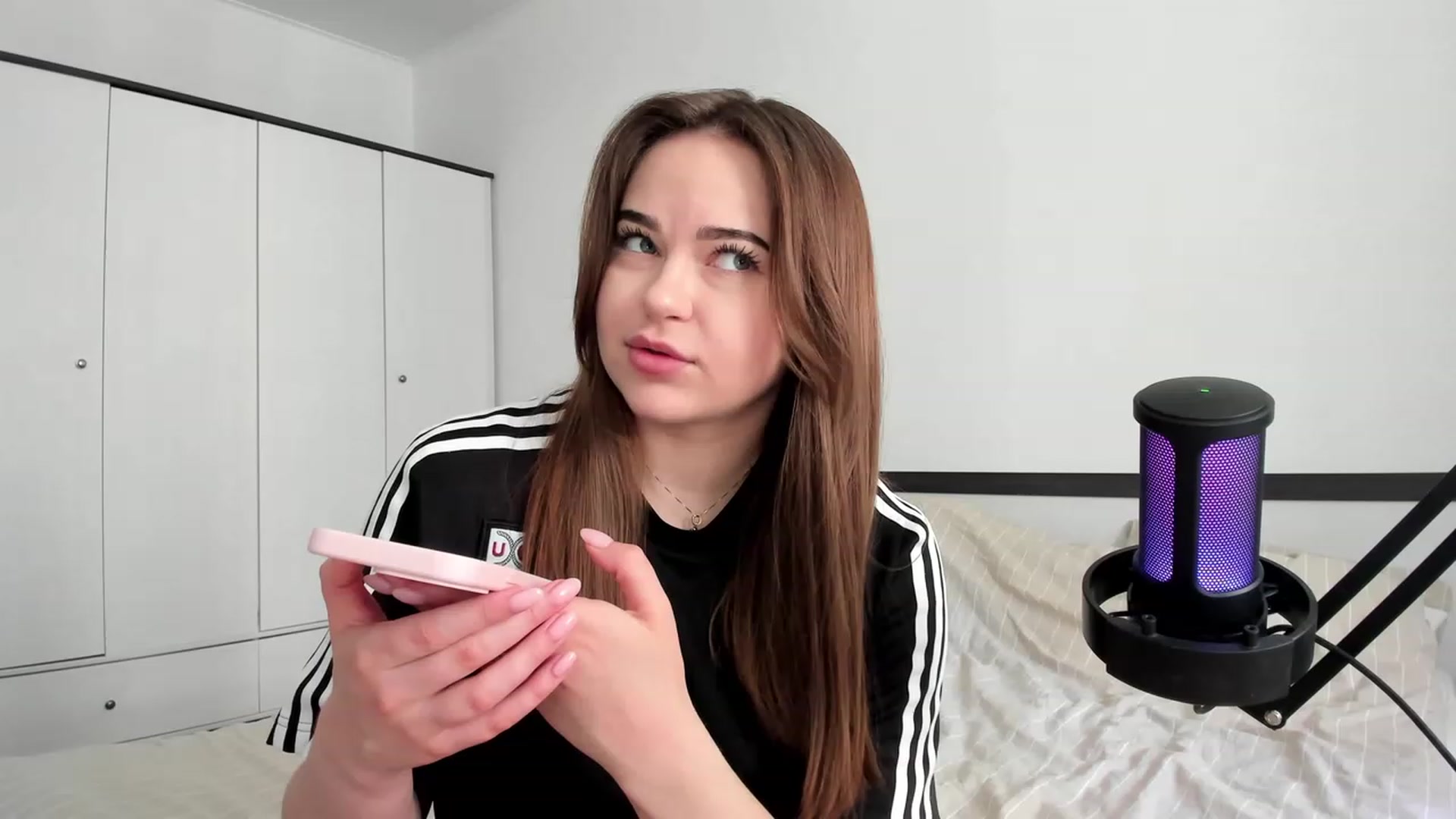 Gallery image thumbnail from BeeTheQueen's myfreecams stream on, 05/23/2023, 12:34 image 17 of 20
