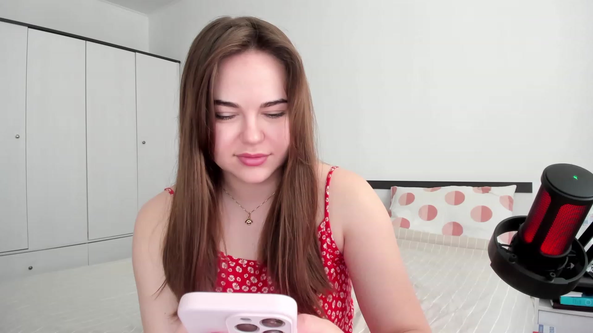 Gallery image thumbnail from BeeTheQueen's myfreecams stream on, 05/24/2023, 11:13 image 5 of 20