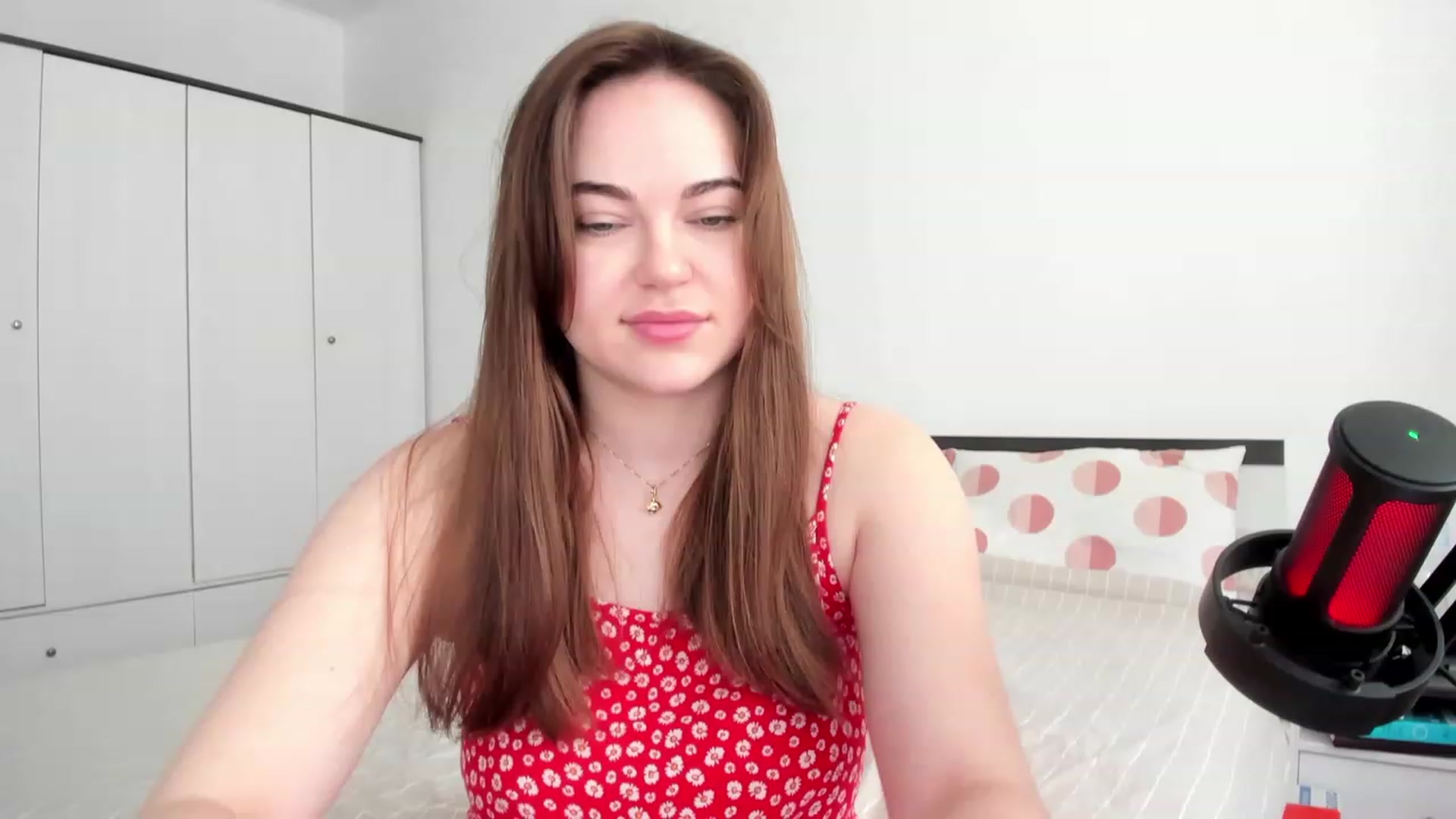 Gallery image thumbnail from BeeTheQueen's myfreecams stream on, 05/24/2023, 11:13 image 8 of 20