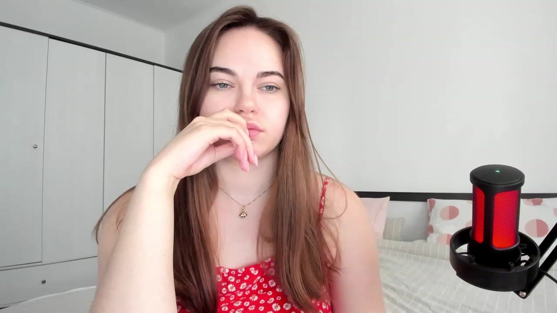 Gallery image thumbnail from BeeTheQueen's myfreecams stream on, 05/24/2023, 15:41 image 18 of 20