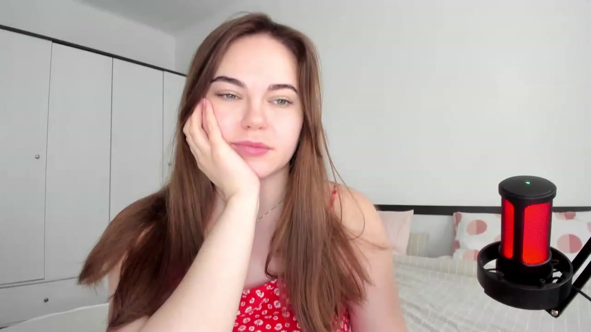 Gallery image thumbnail from BeeTheQueen's myfreecams stream on, 05/24/2023, 15:41 image 17 of 20