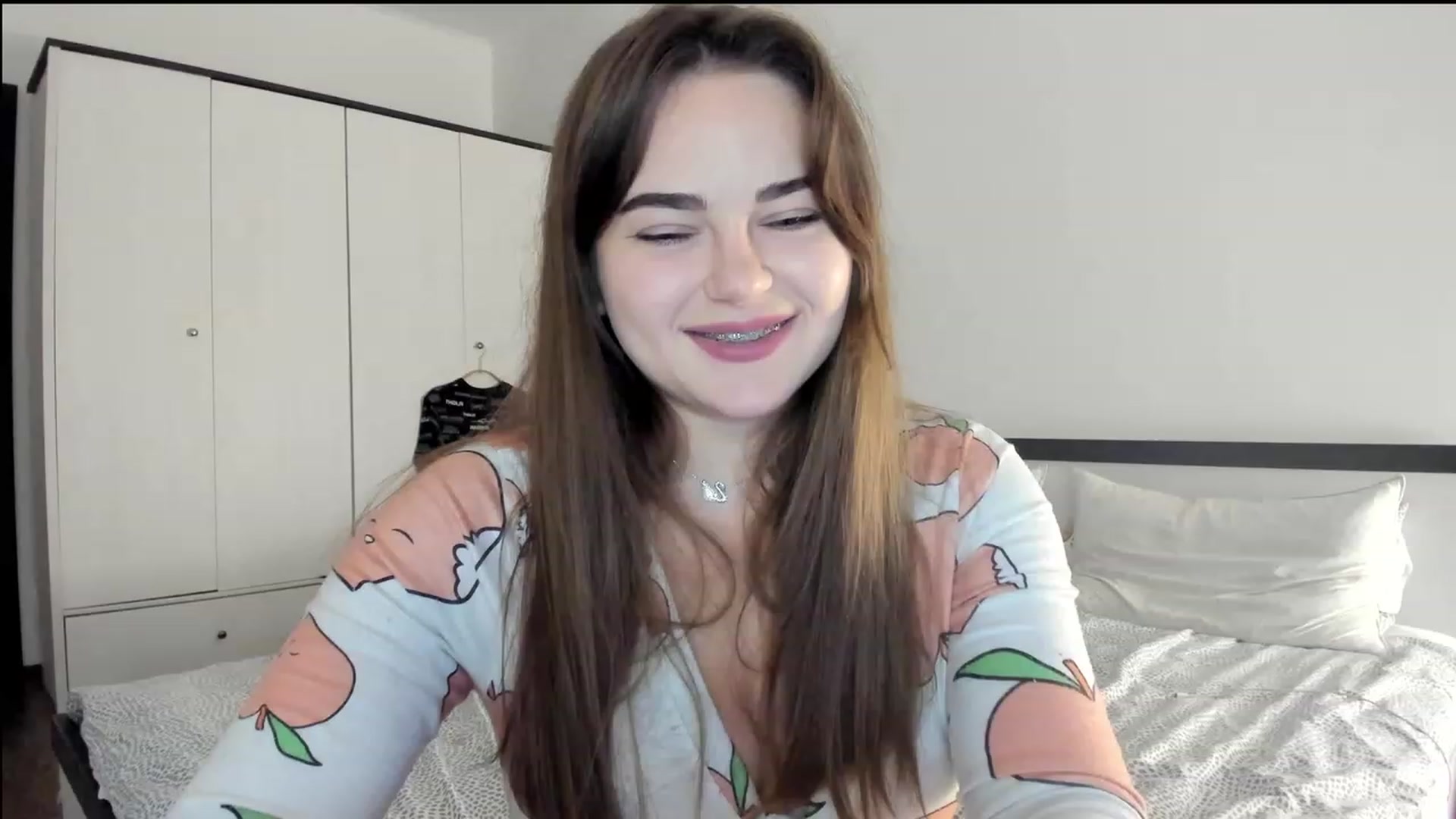 Gallery image thumbnail from BeeTheQueen's myfreecams stream on, 07/22/2023, 18:24 image 7 of 20