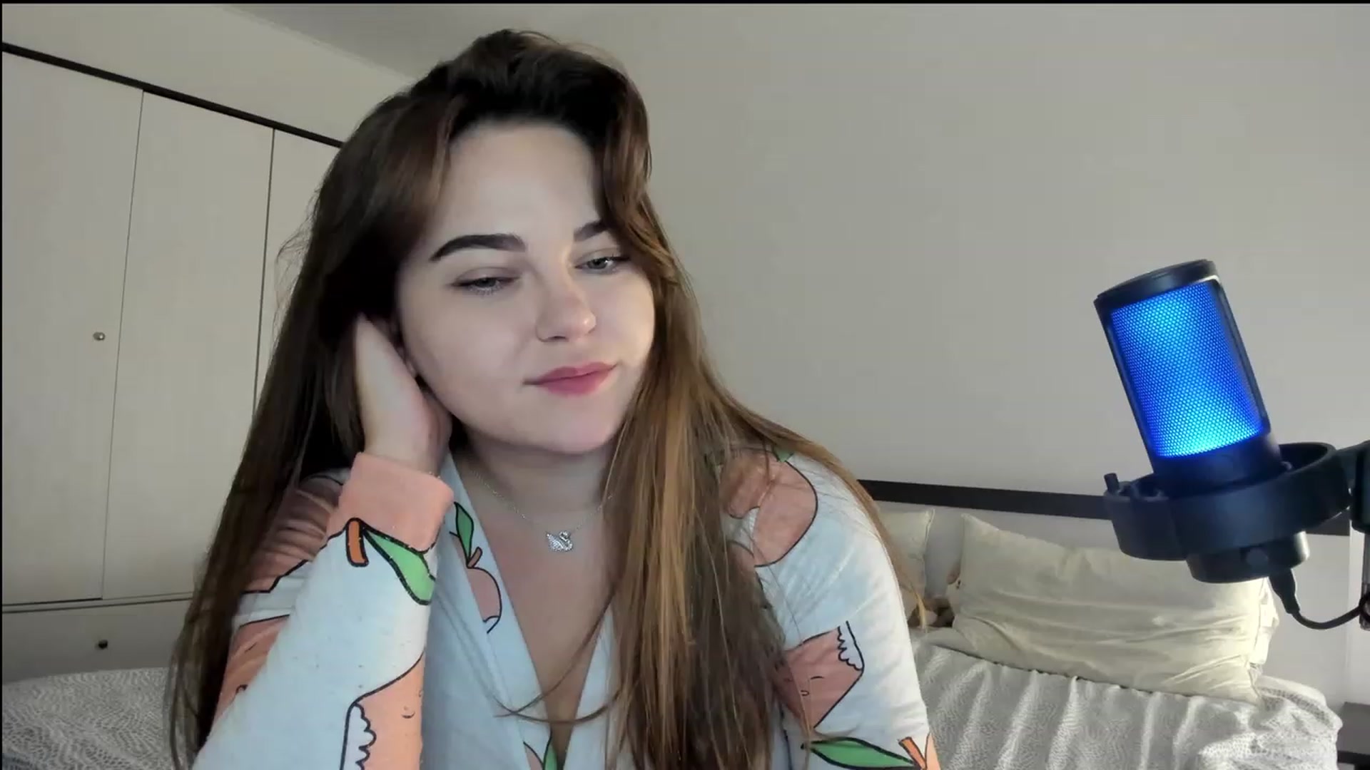 Gallery image thumbnail from BeeTheQueen's myfreecams stream on, 07/22/2023, 20:17 image 6 of 20