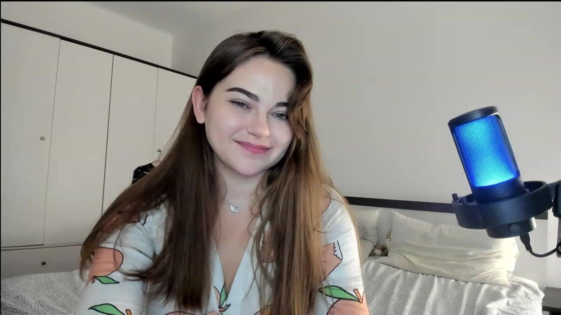 Gallery image thumbnail from BeeTheQueen's myfreecams stream on, 07/22/2023, 20:17 image 18 of 20
