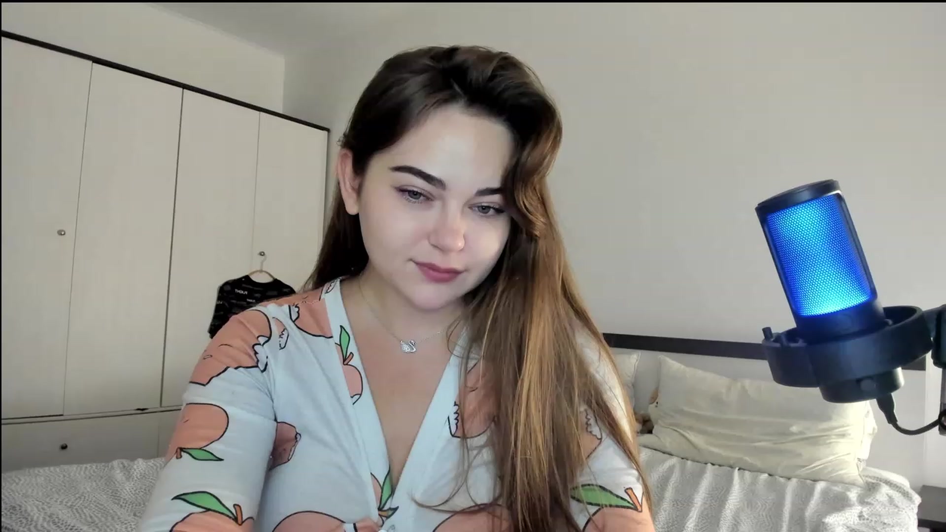 Gallery image thumbnail from BeeTheQueen's myfreecams stream on, 07/22/2023, 20:17 image 4 of 20