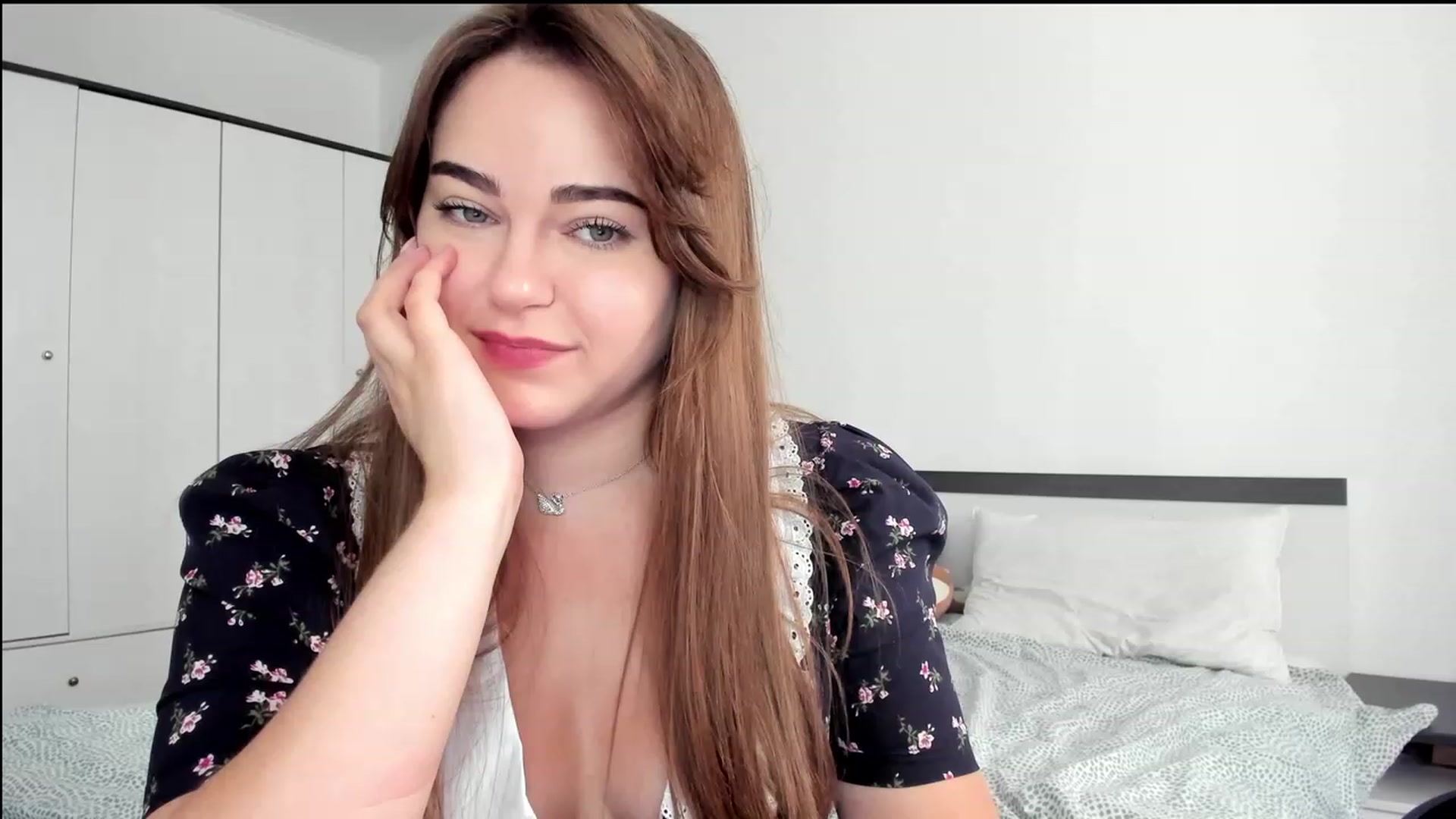 Gallery image thumbnail from BeeTheQueen's myfreecams stream on, 07/23/2023, 14:35 image 2 of 20