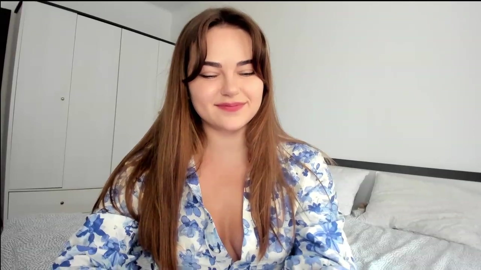 Gallery image thumbnail from BeeTheQueen's myfreecams stream on, 07/27/2023, 13:05 image 15 of 20