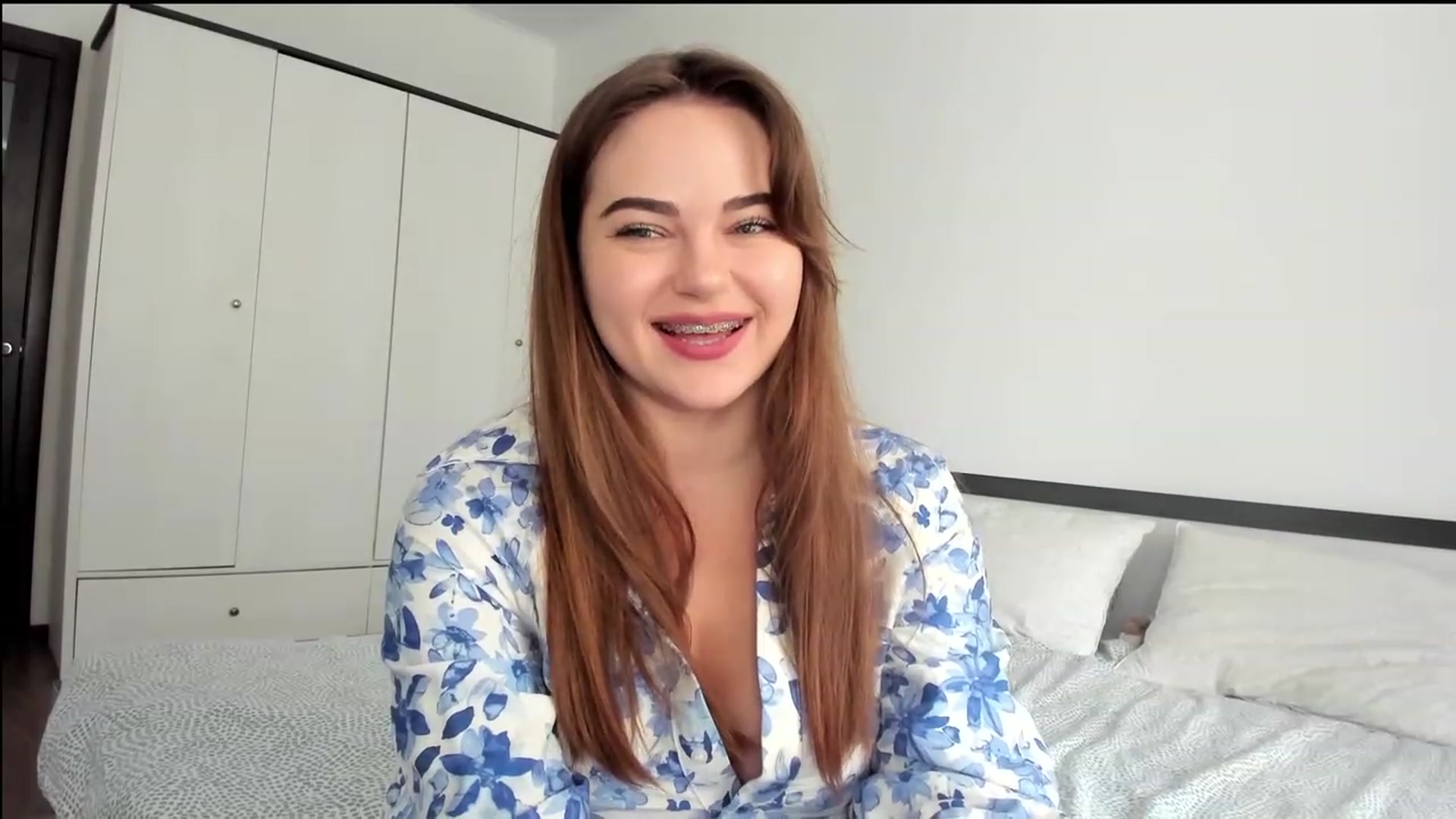 Gallery image thumbnail from BeeTheQueen's myfreecams stream on, 07/27/2023, 13:05 image 19 of 20