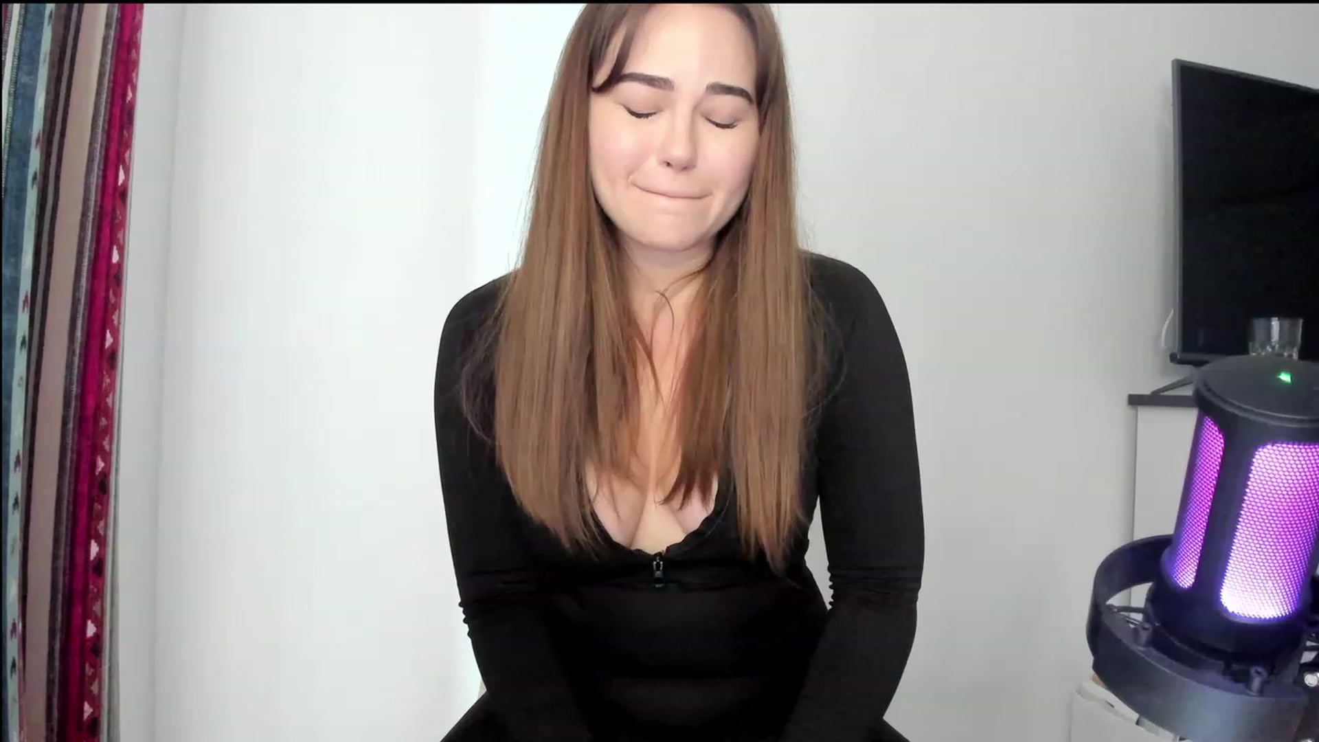 Gallery image thumbnail from BeeTheQueen's myfreecams stream on, 07/27/2023, 15:56 image 9 of 20