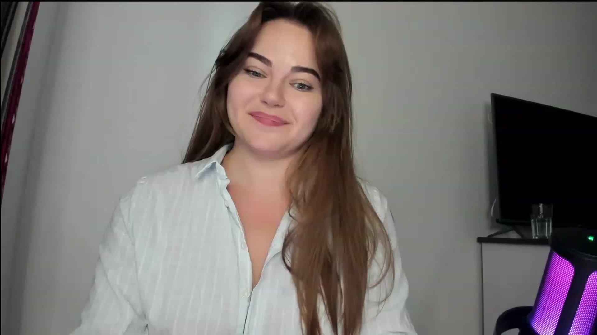 Gallery image thumbnail from BeeTheQueen's myfreecams stream on, 07/27/2023, 15:56 image 18 of 20