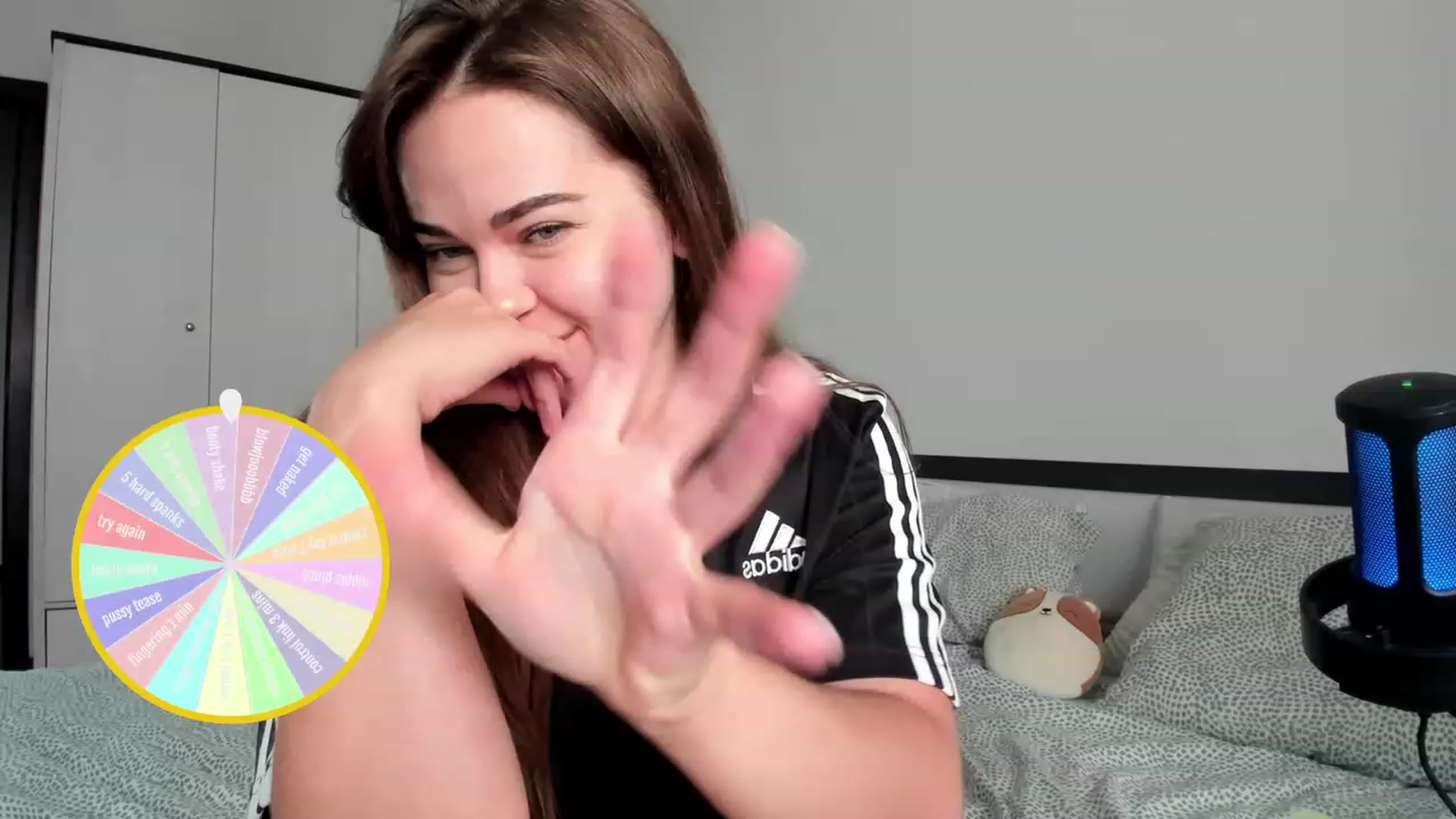 Gallery image thumbnail from BeeTheQueen's myfreecams stream on, 07/30/2023, 16:05 image 4 of 20