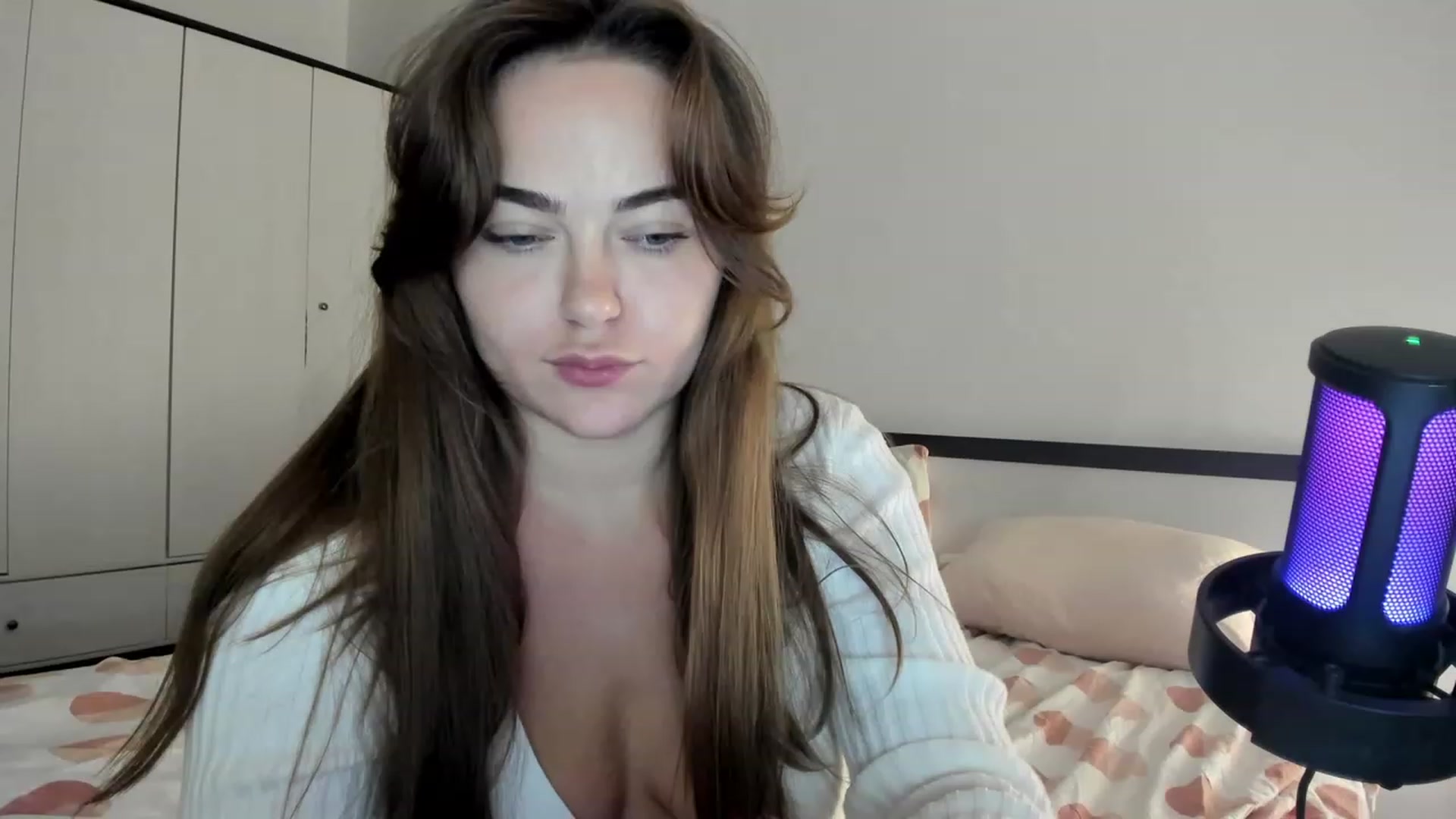 Gallery image thumbnail from BeeTheQueen's myfreecams stream on, 08/08/2023, 17:44 image 8 of 20