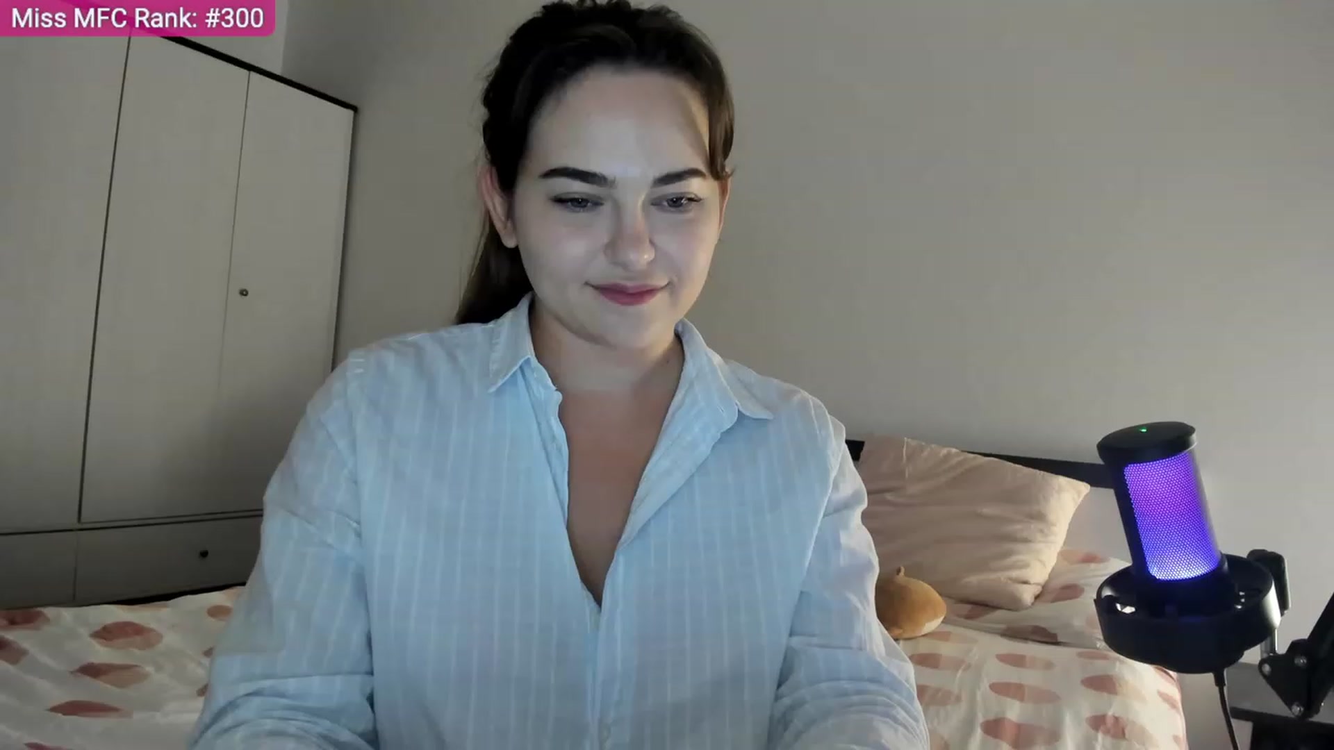 Gallery image thumbnail from BeeTheQueen's myfreecams stream on, 08/09/2023, 18:08 image 15 of 20