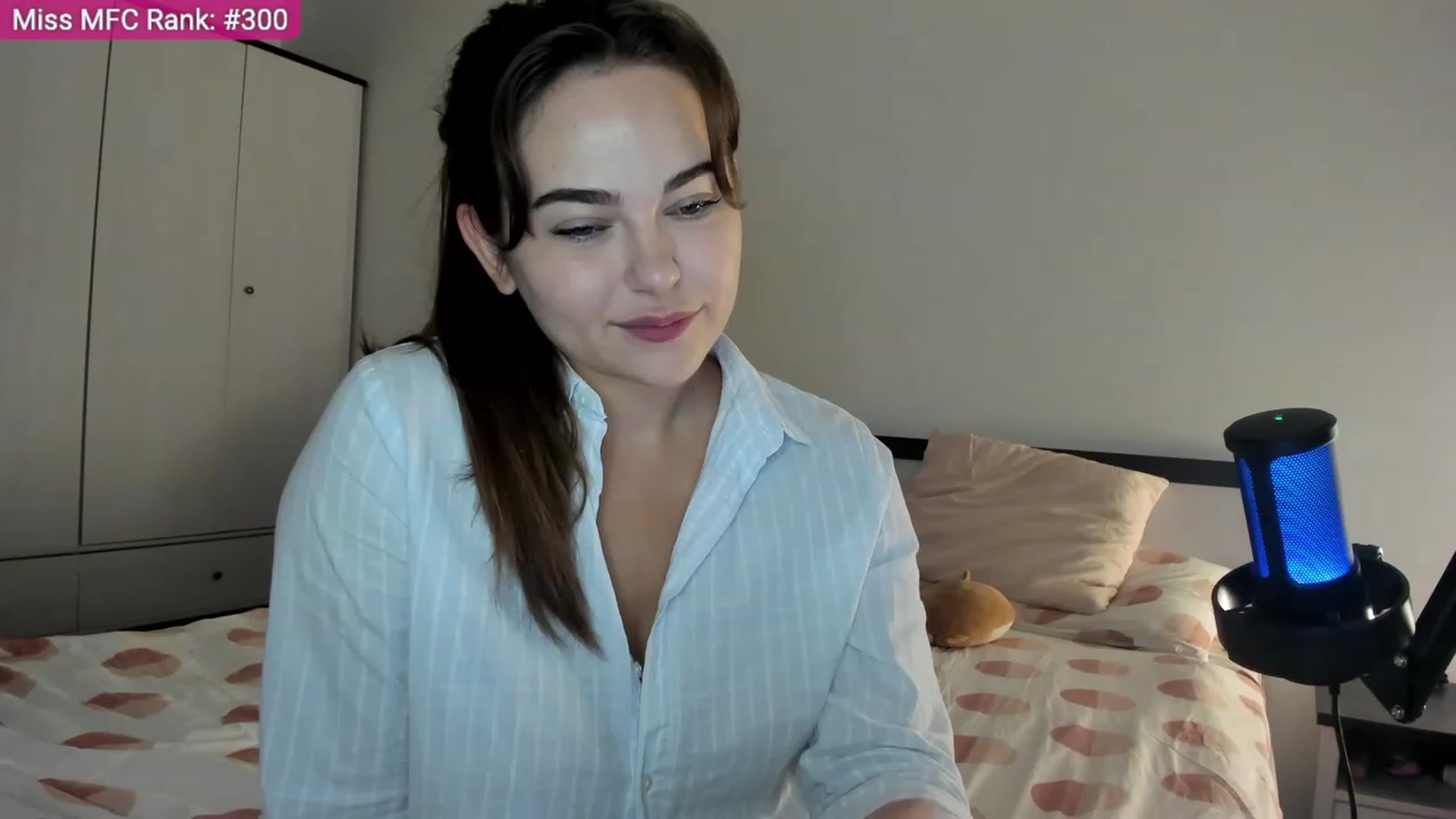 Gallery image thumbnail from BeeTheQueen's myfreecams stream on, 08/09/2023, 18:08 image 16 of 20